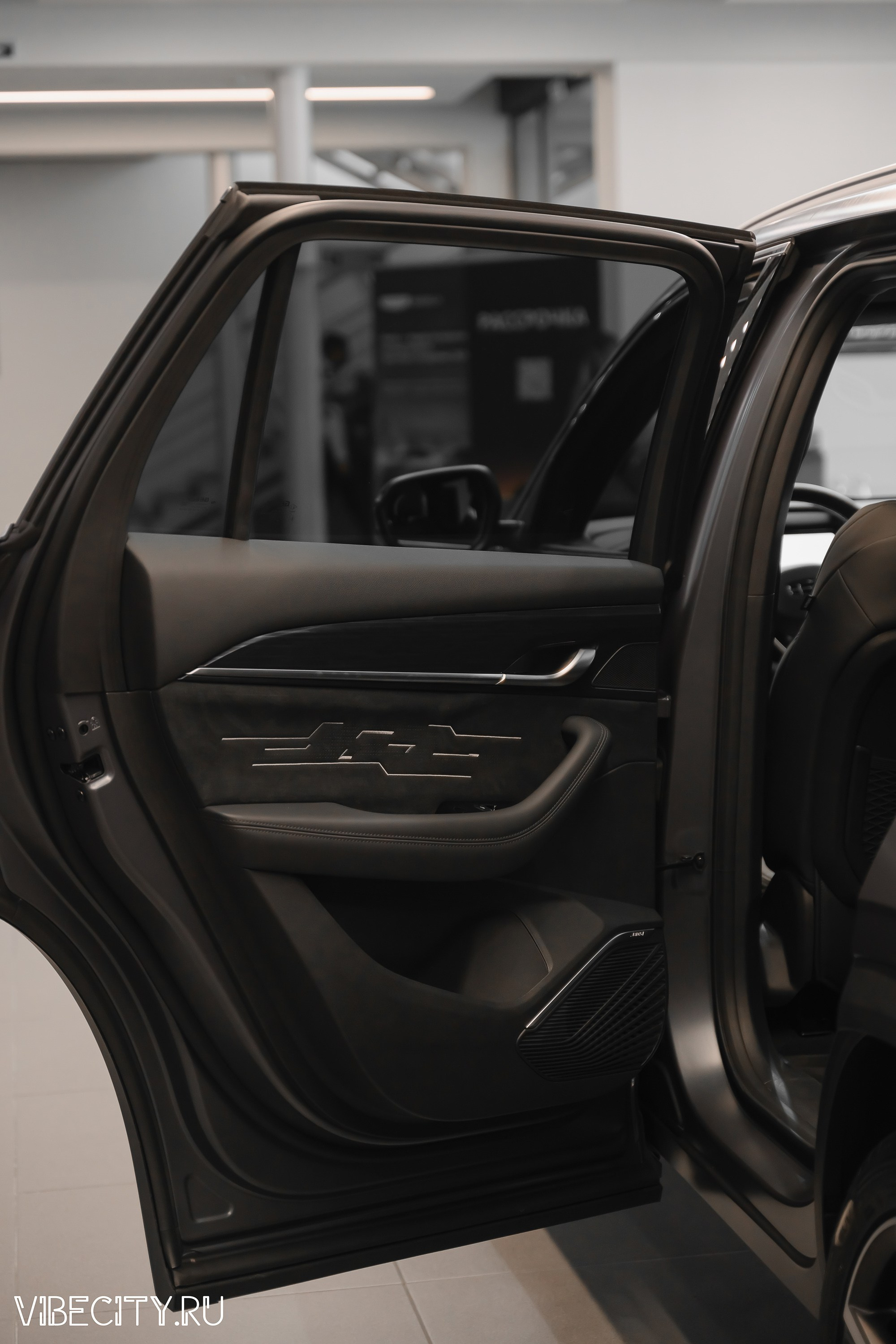 Презентация Geely Manjaro. VIBECITY.RU Вайб Сити Ру Фоторепортажи Фотоотчеты Калининград