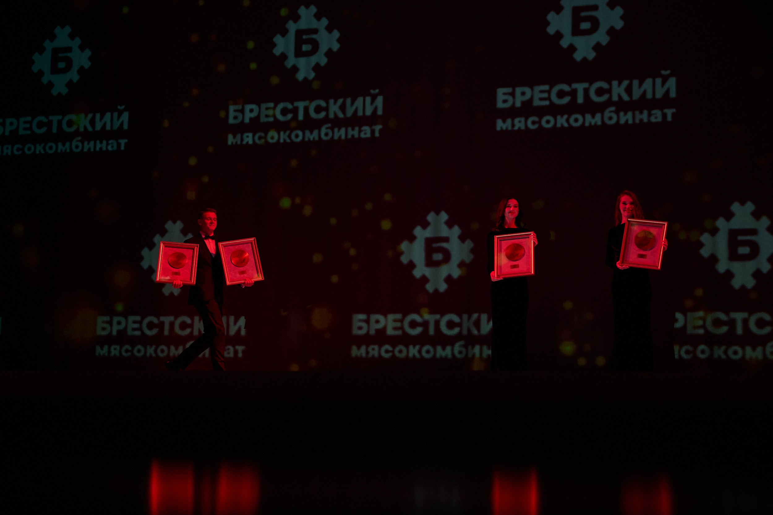 Вручении Премии N1 (БМК). Свадебный фотограф в Минске в Москве в РБ Анатолий Полишко