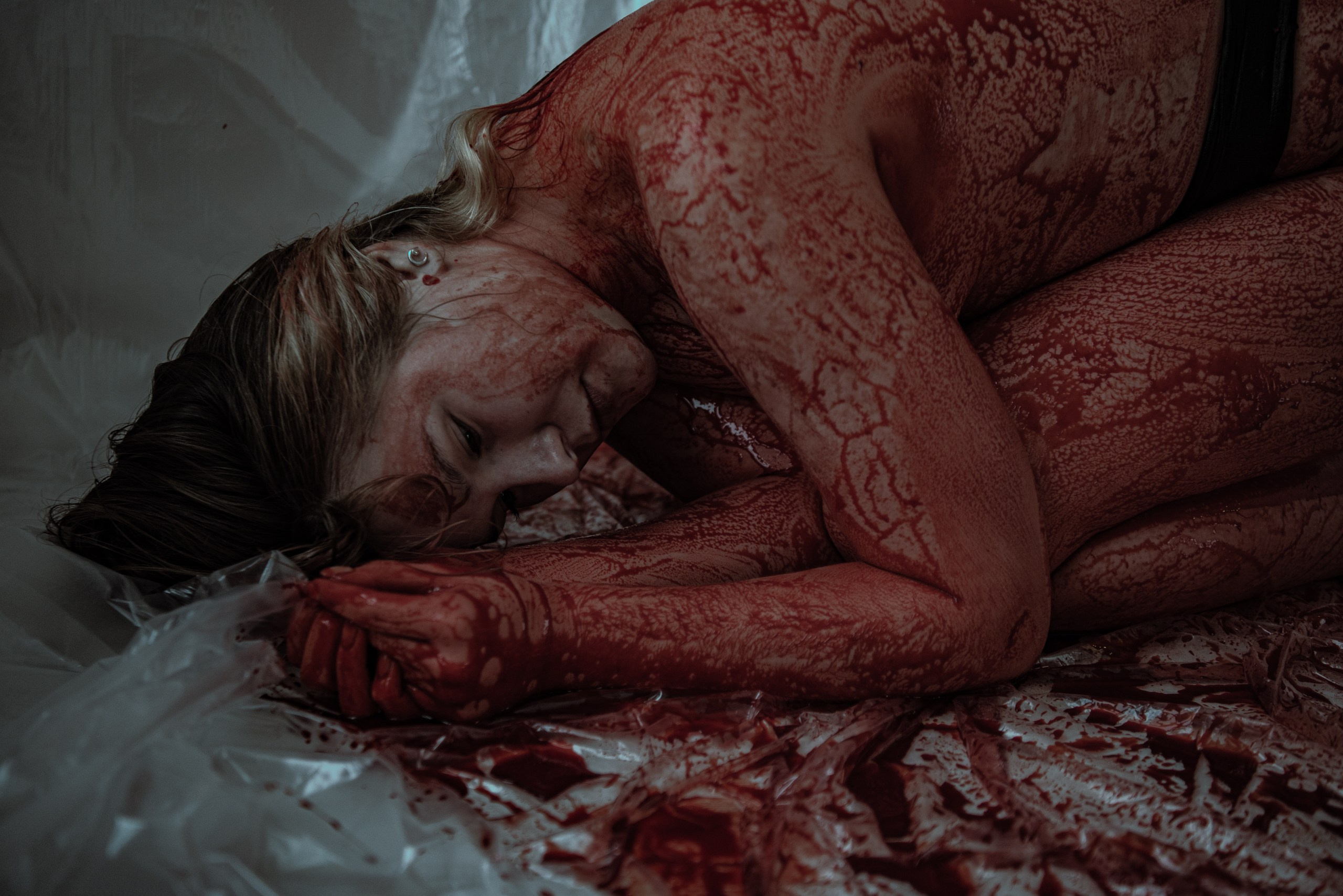 Кровавая фотосессия