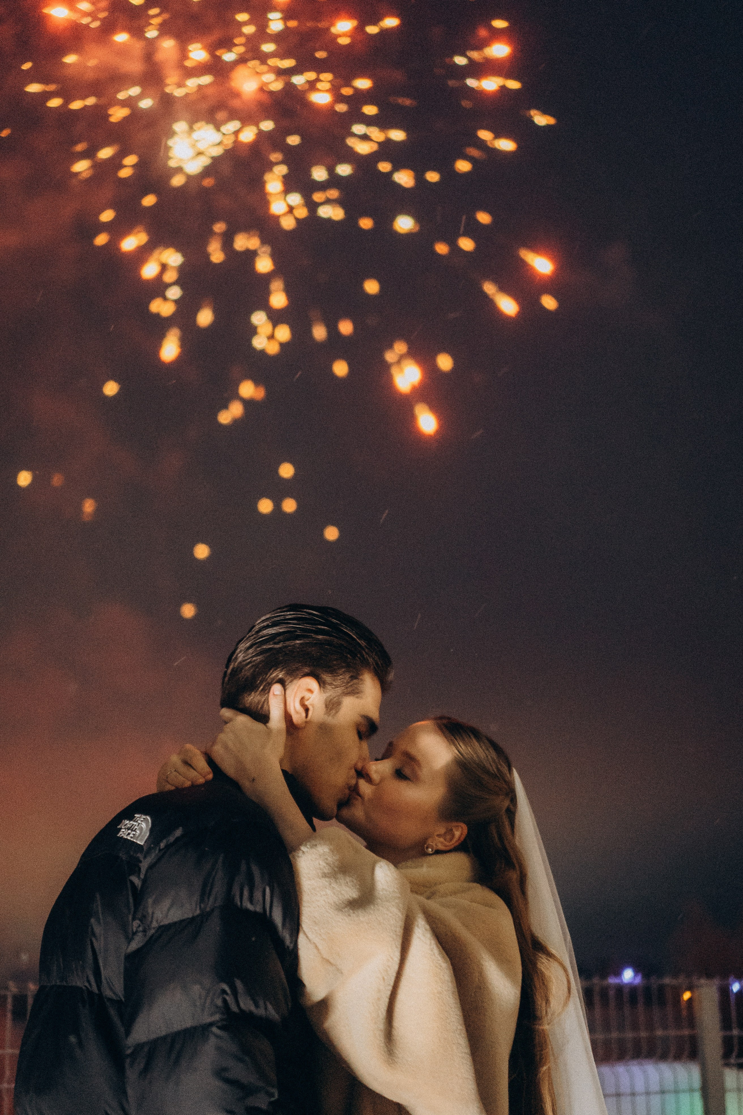 СВАДЕБНАЯ СЬЕМКА СБОРОВ В ОТЕЛЕ И ВЫЕЗД НА ЦЕРЕМОНИЮ (СНЯТО В СИБИРЕ В НИЖНЕВАРТОВСКЕ). Профессиональный фотограф, Санкт-Петербург — Виктория Богомолова