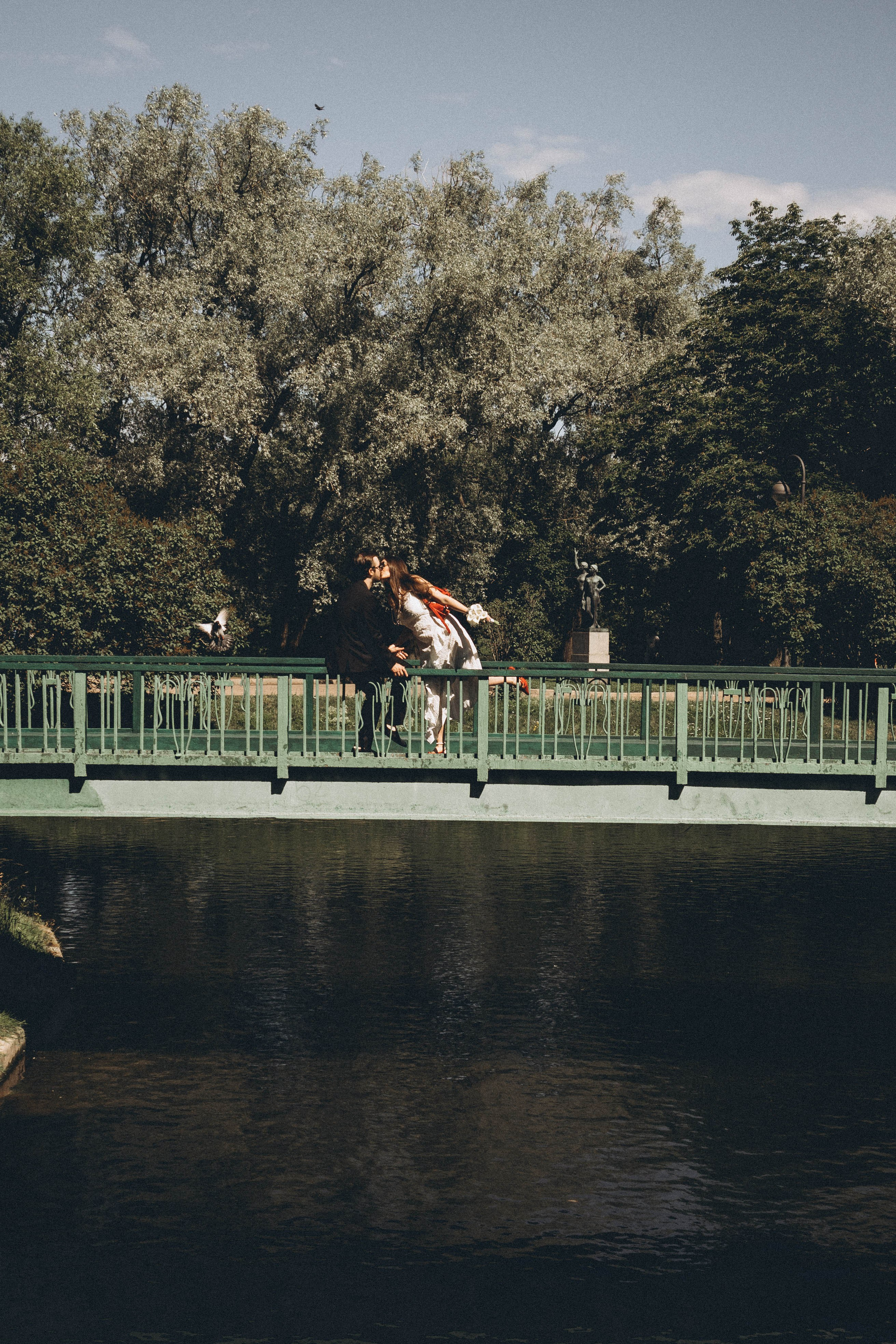 СВАДЕБНАЯ СЬЕМКА В ПАРКЕ ПОБЕДЫ И ПРОГУЛКА ПО МОСКОВСКОМУ ПРОСПЕКТУ. Профессиональный фотограф, Санкт-Петербург — Виктория Богомолова