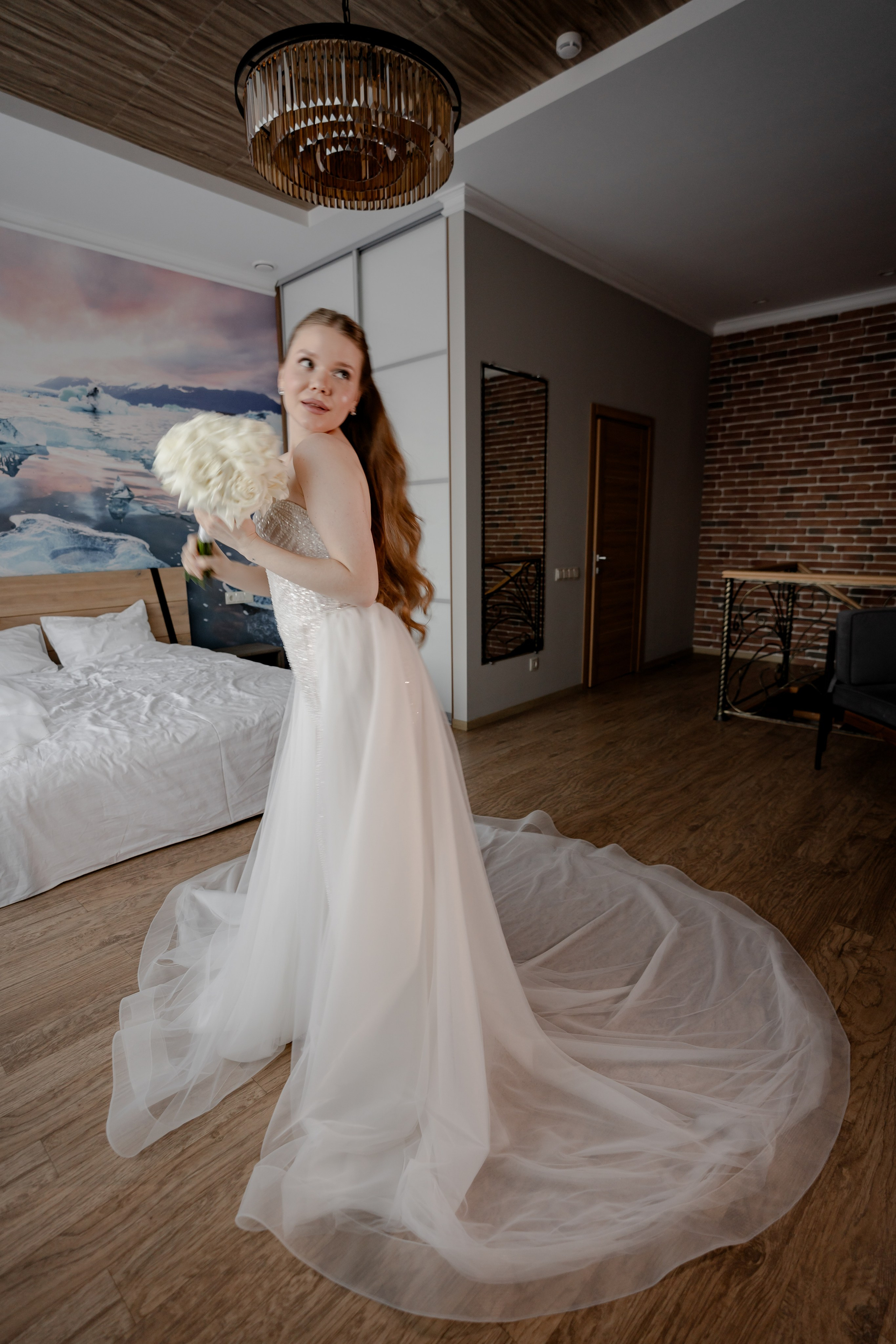 СВАДЕБНАЯ СЬЕМКА СБОРОВ В ОТЕЛЕ И ВЫЕЗД НА ЦЕРЕМОНИЮ (СНЯТО В СИБИРЕ В НИЖНЕВАРТОВСКЕ). Профессиональный фотограф, Санкт-Петербург — Виктория Богомолова