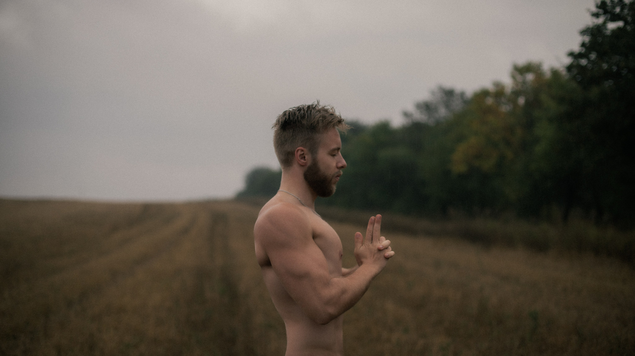 Люди дождя. Фотограф. Пейзажи, макро, портреты. Город Енакиево, без границ в съёмке