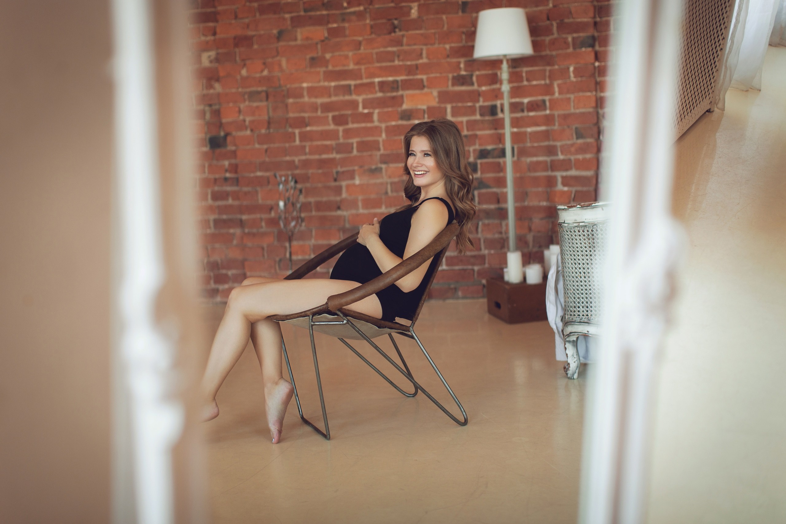 Беременные. Женский фотограф в Санк-Петербурге и Москве — фотосессия девушки в студии, портрет, фотосъемка