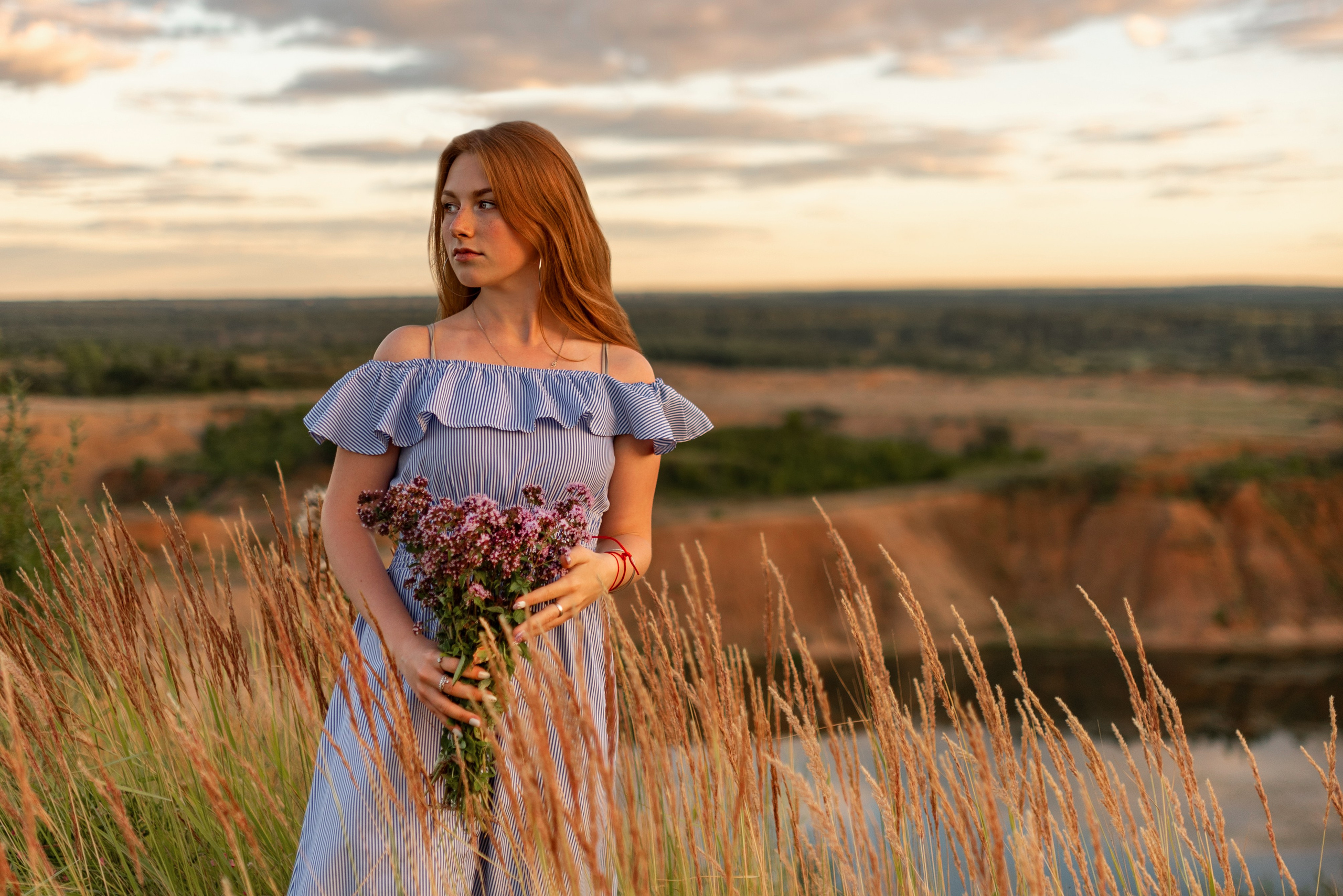 Даша на песчаном озере. Портретная и репортажная съёмка