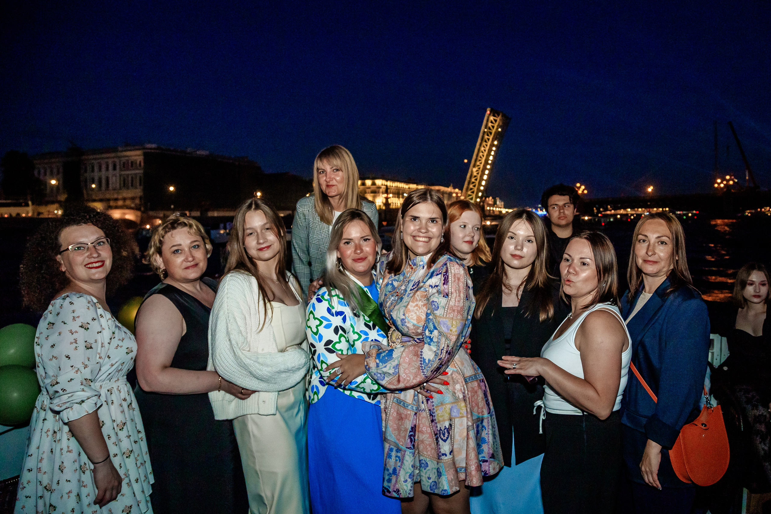 Выпускной на теплоходе. Фотограф в Санкт-Петербурге Чумаков Семен