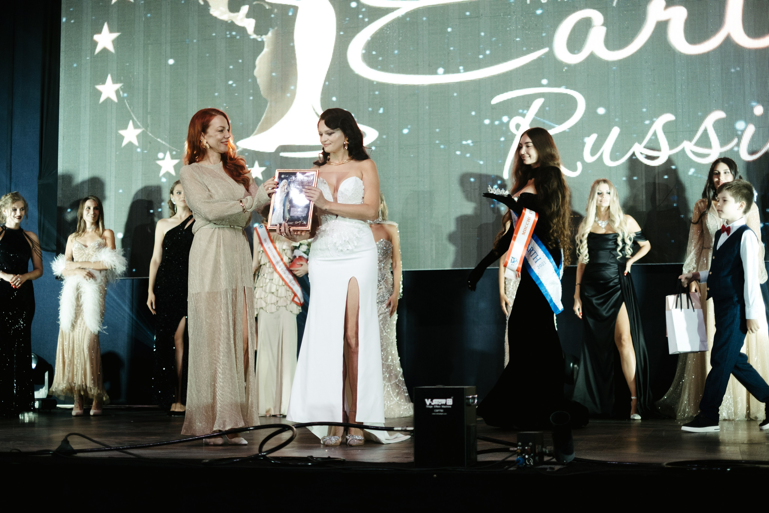 Мисс и Миссис Россия Земли Краснодар 2025 программа. Свадебный и репортажной фотограф Денис Ожигин в Краснодаре и Краснодарском крае