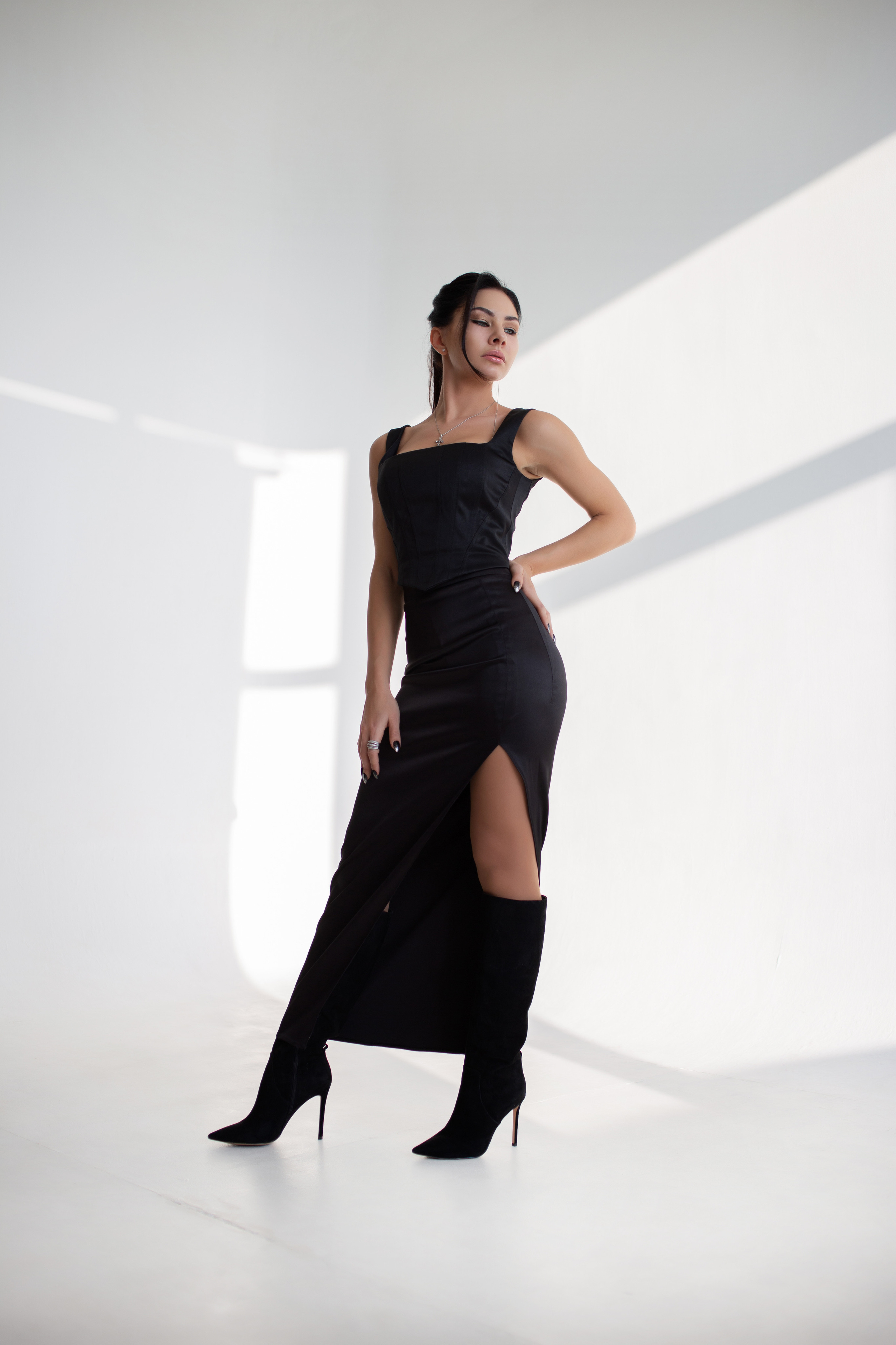 разрез платья, сибимоль, циклорамма,