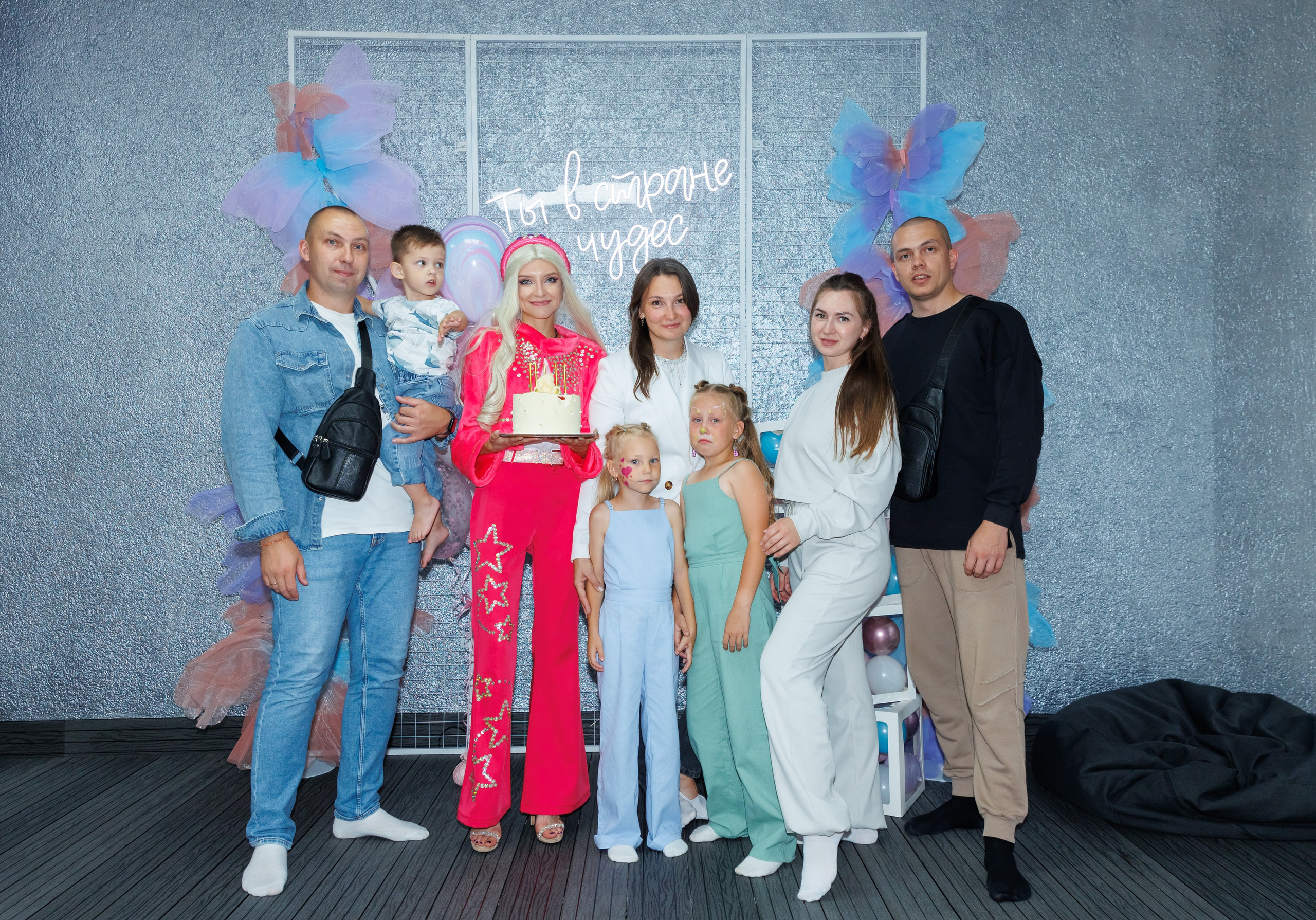 Детский лофт Алиса в стране чудес. Женский фотограф в Новосибирске Наталья Гресь