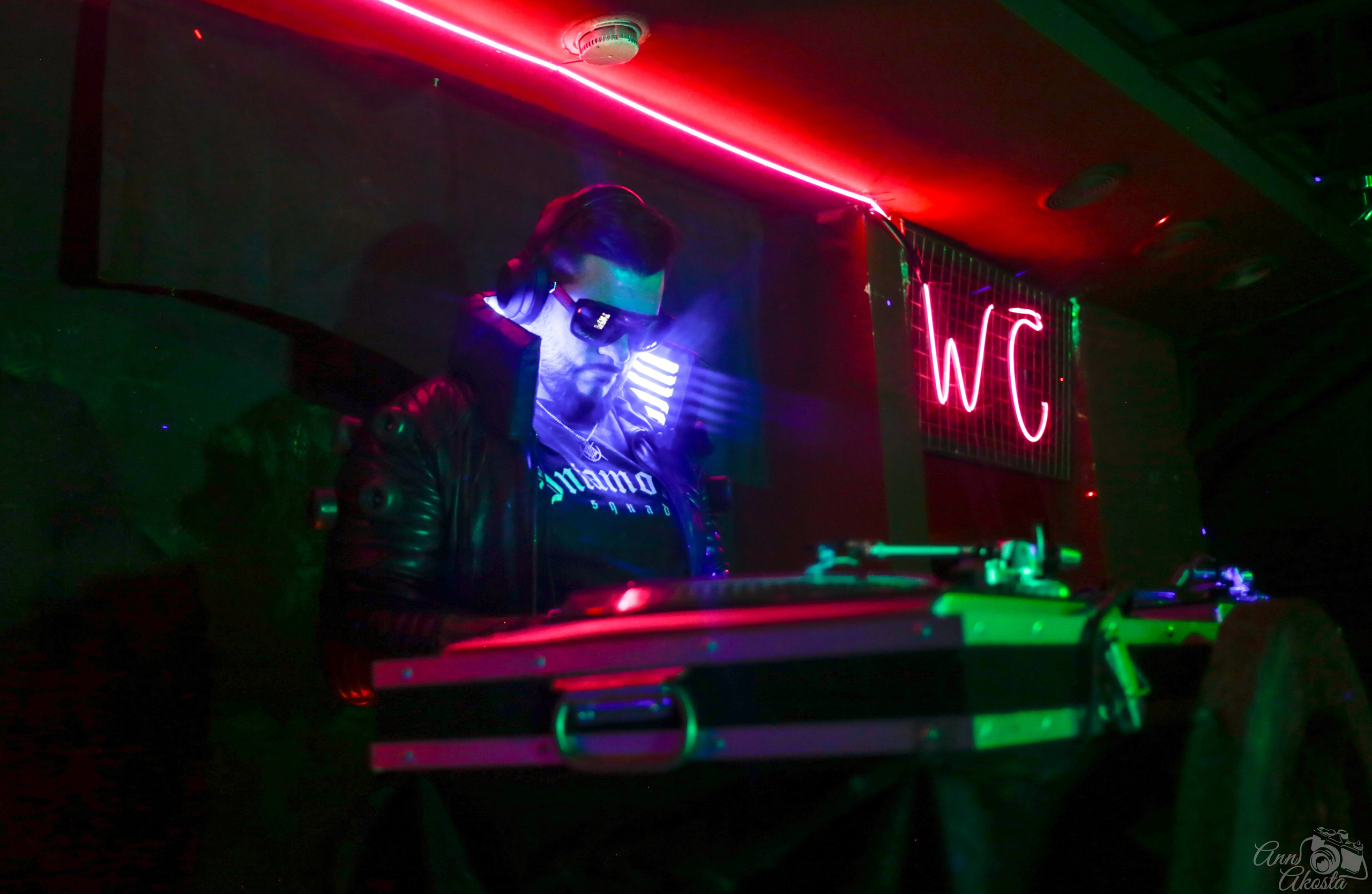 Фильм «Третья смена». Анна Акоста: фотограф в Санкт-Петербурге и Таганроге