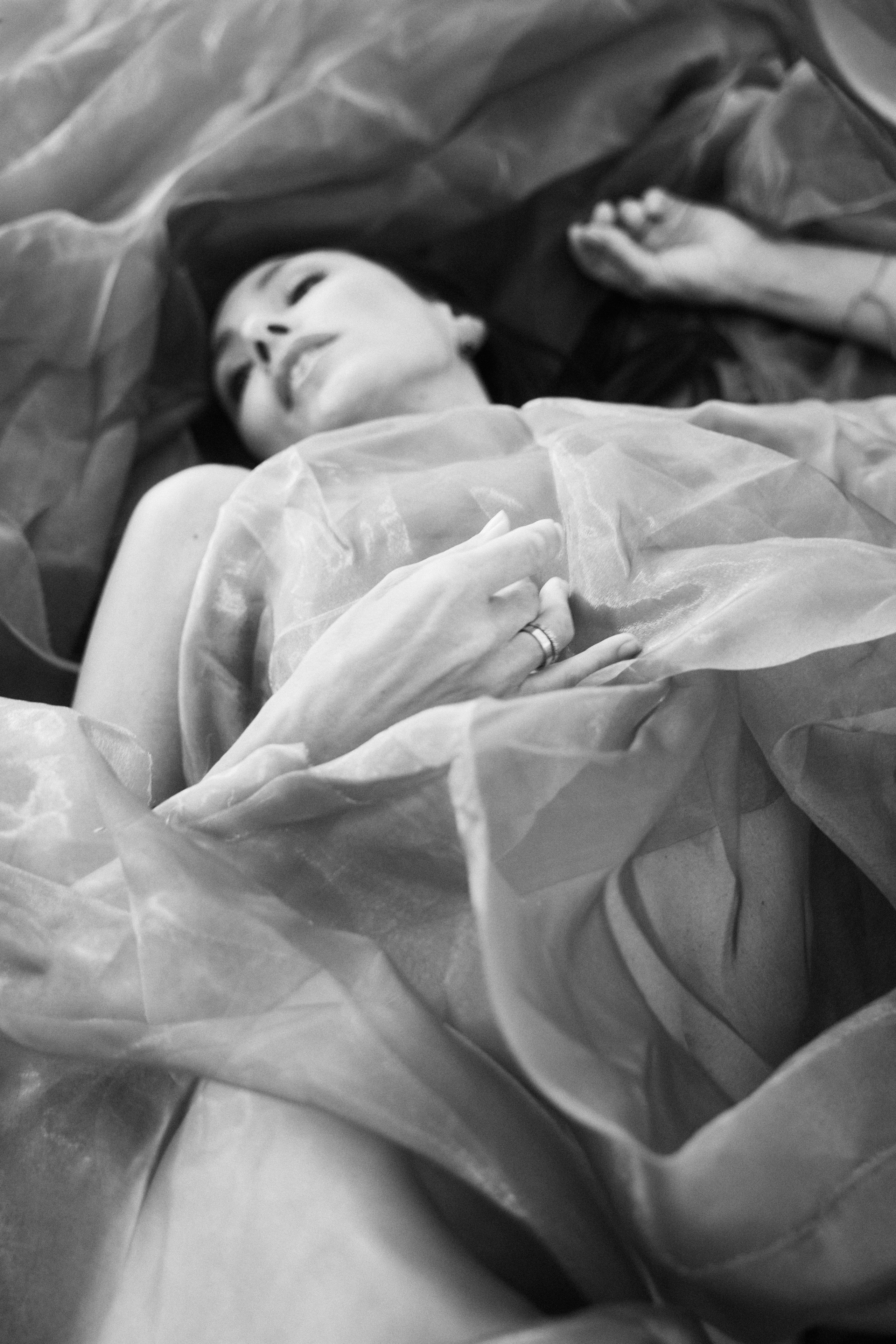 Eleonora in field. Главная