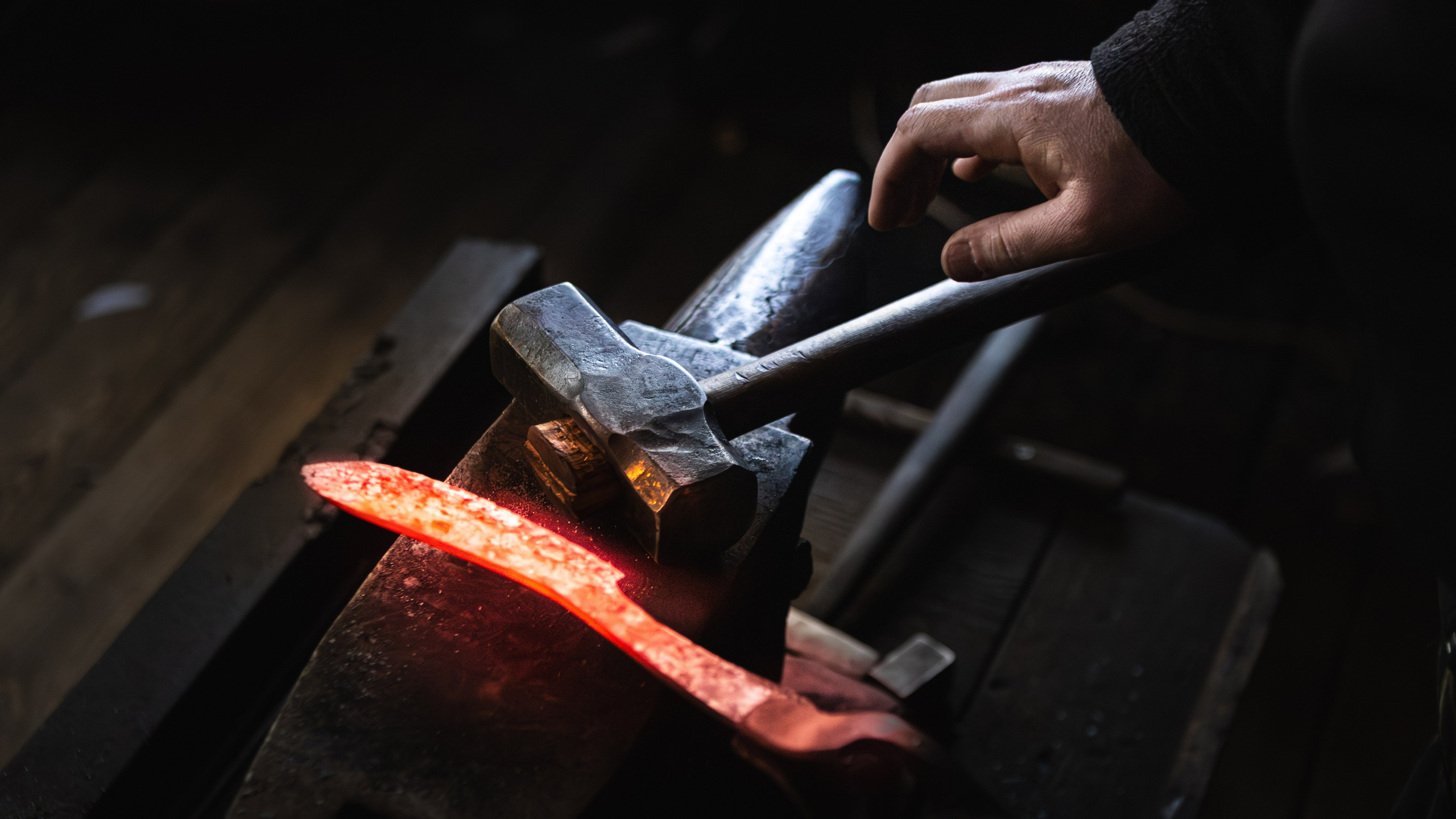 Медвежья сталь. Репортажный фотограф в Перми Денис Голдобин