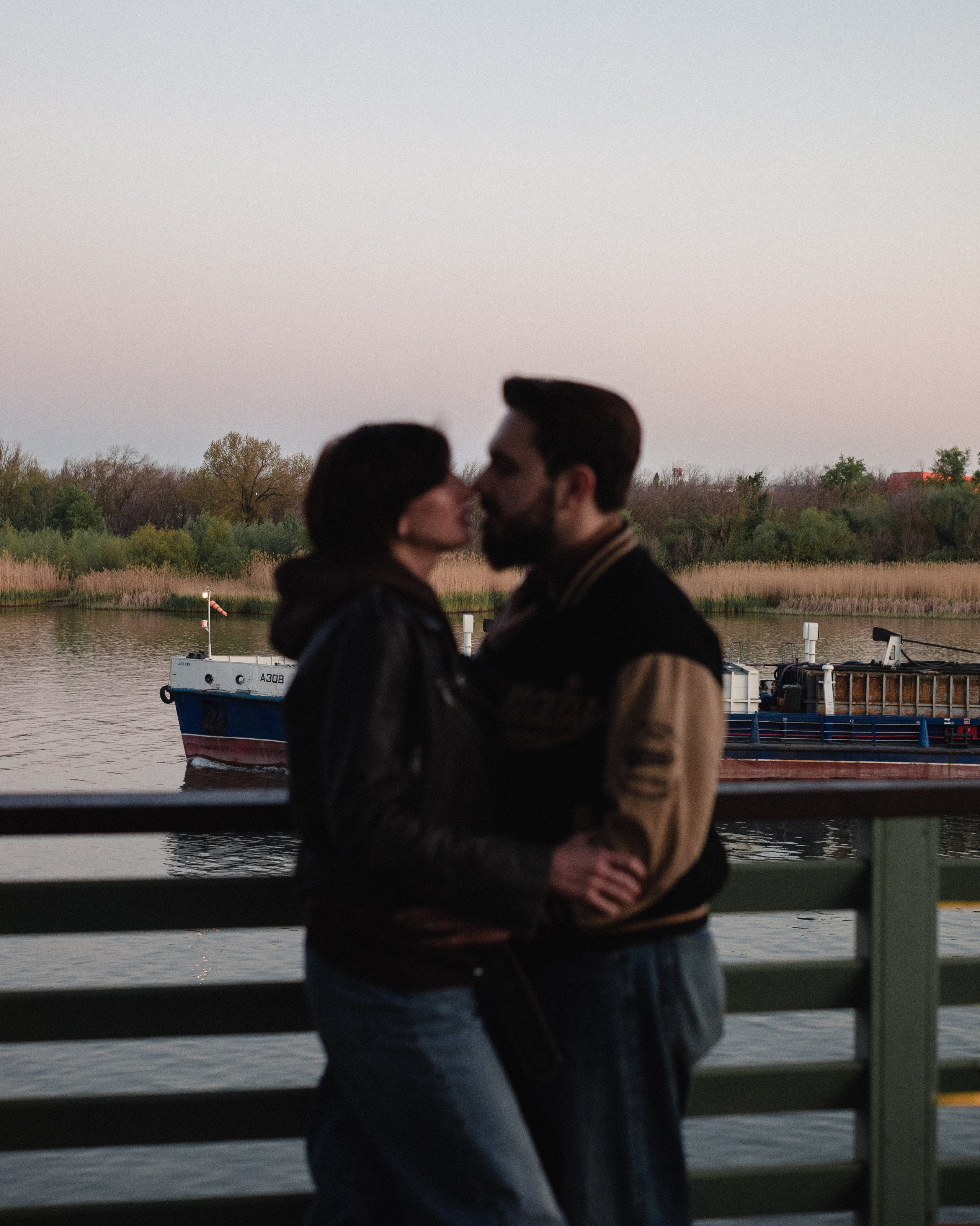 Лав стори на ворошиловском мосту