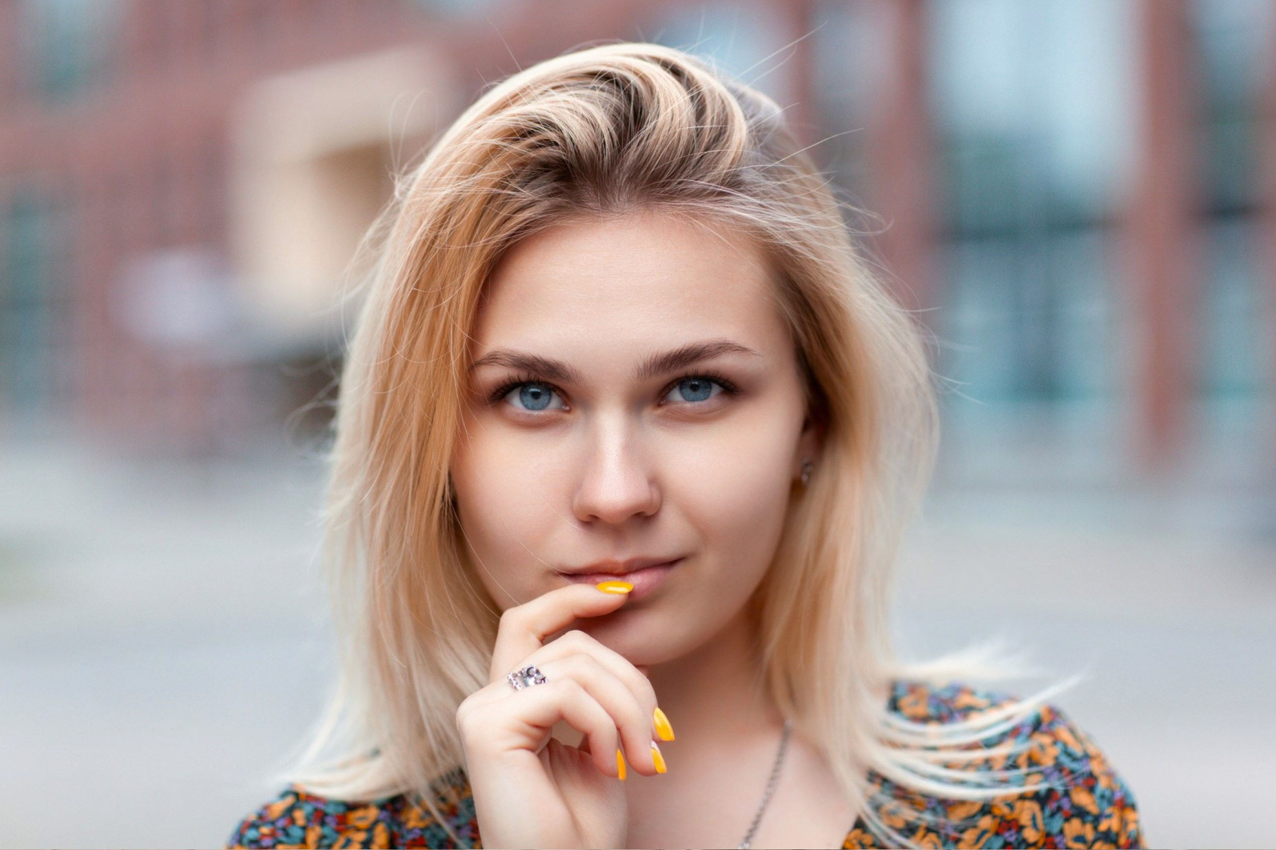 Цены на уличную фотосъемку — неповторимые моменты на фоне города. Портретный фотограф в Москве Виталий Пересветов