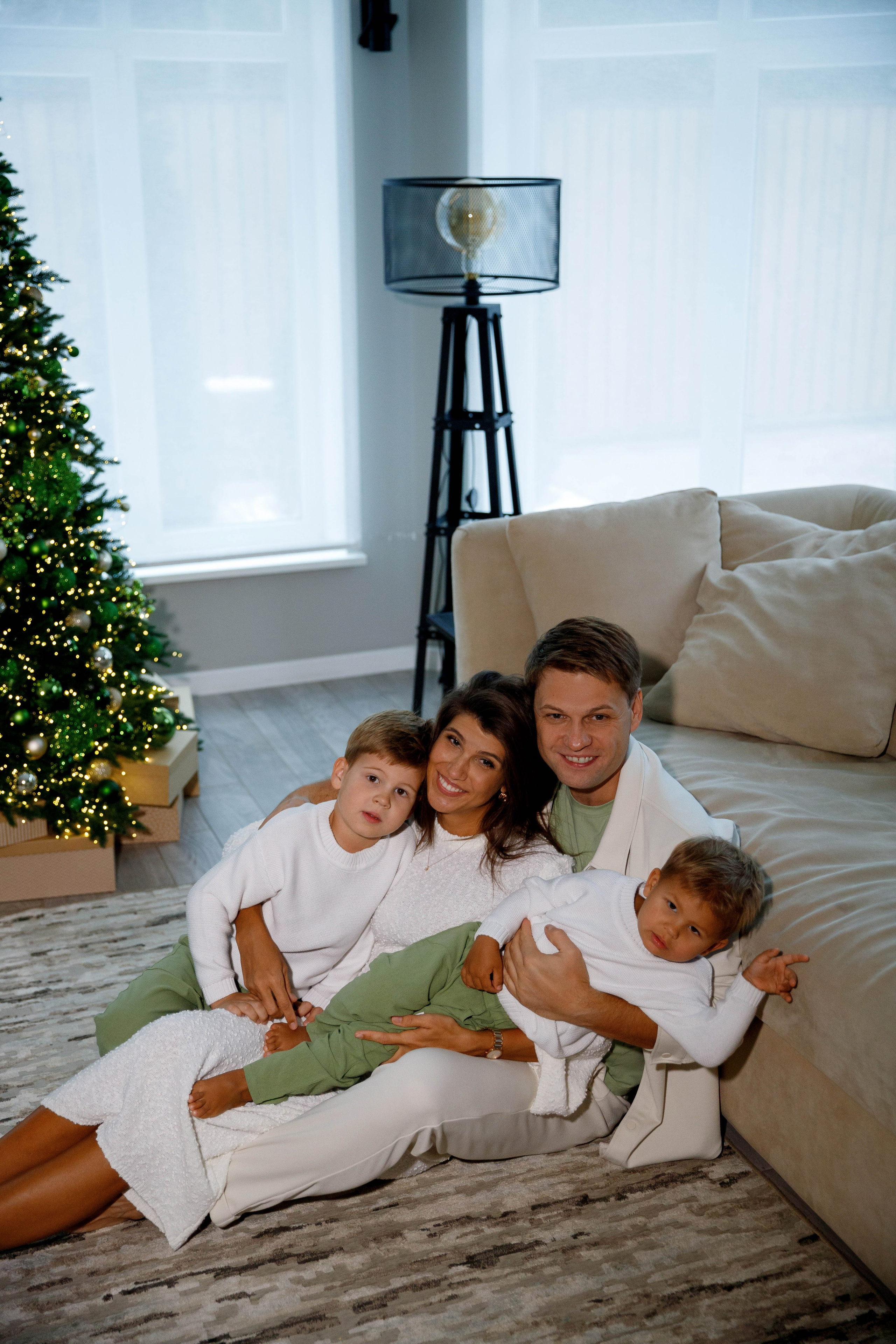 Семейная фотосессия дома. Фотограф Александра Сыщенко