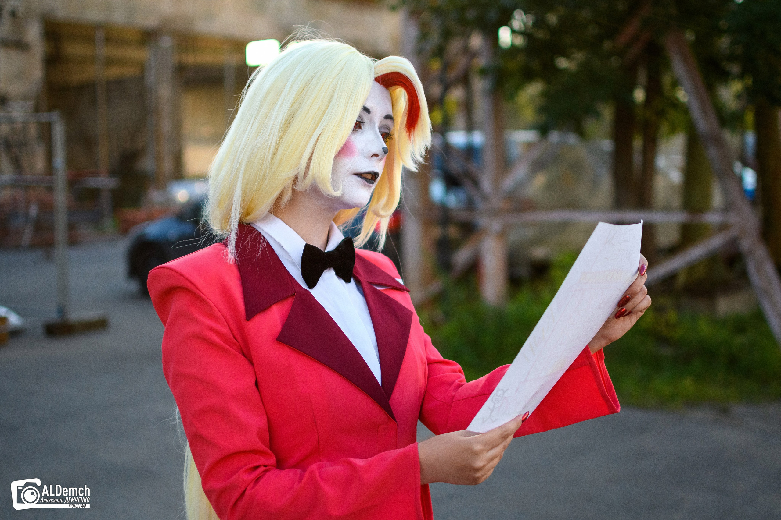 Аниме картинки персонажей и косплей фото в России Москве