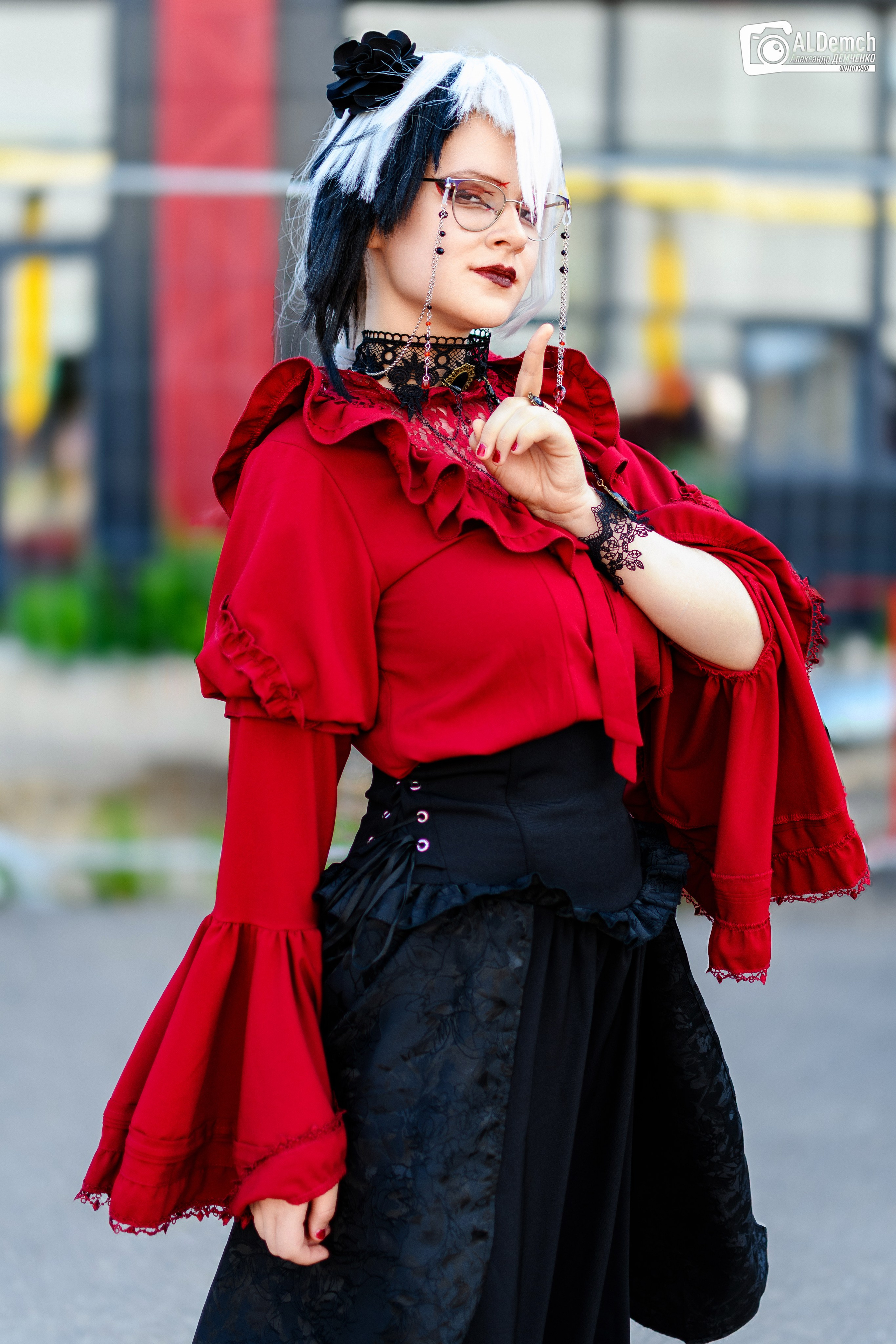 Аниме картинки персонажей и косплей фото в России Москве