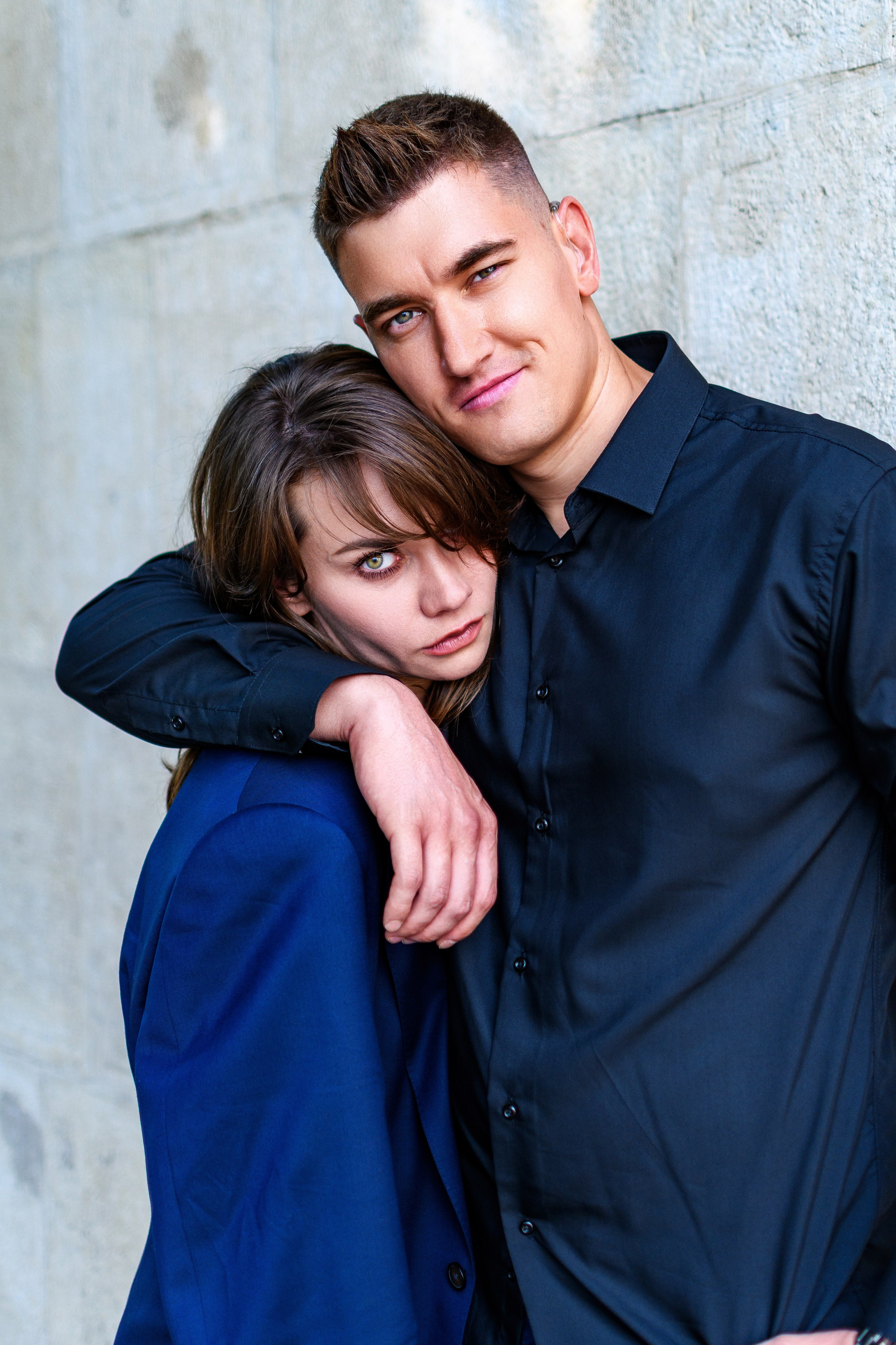 Фото идеи для фотосессии девушки и парня на улице в Москве