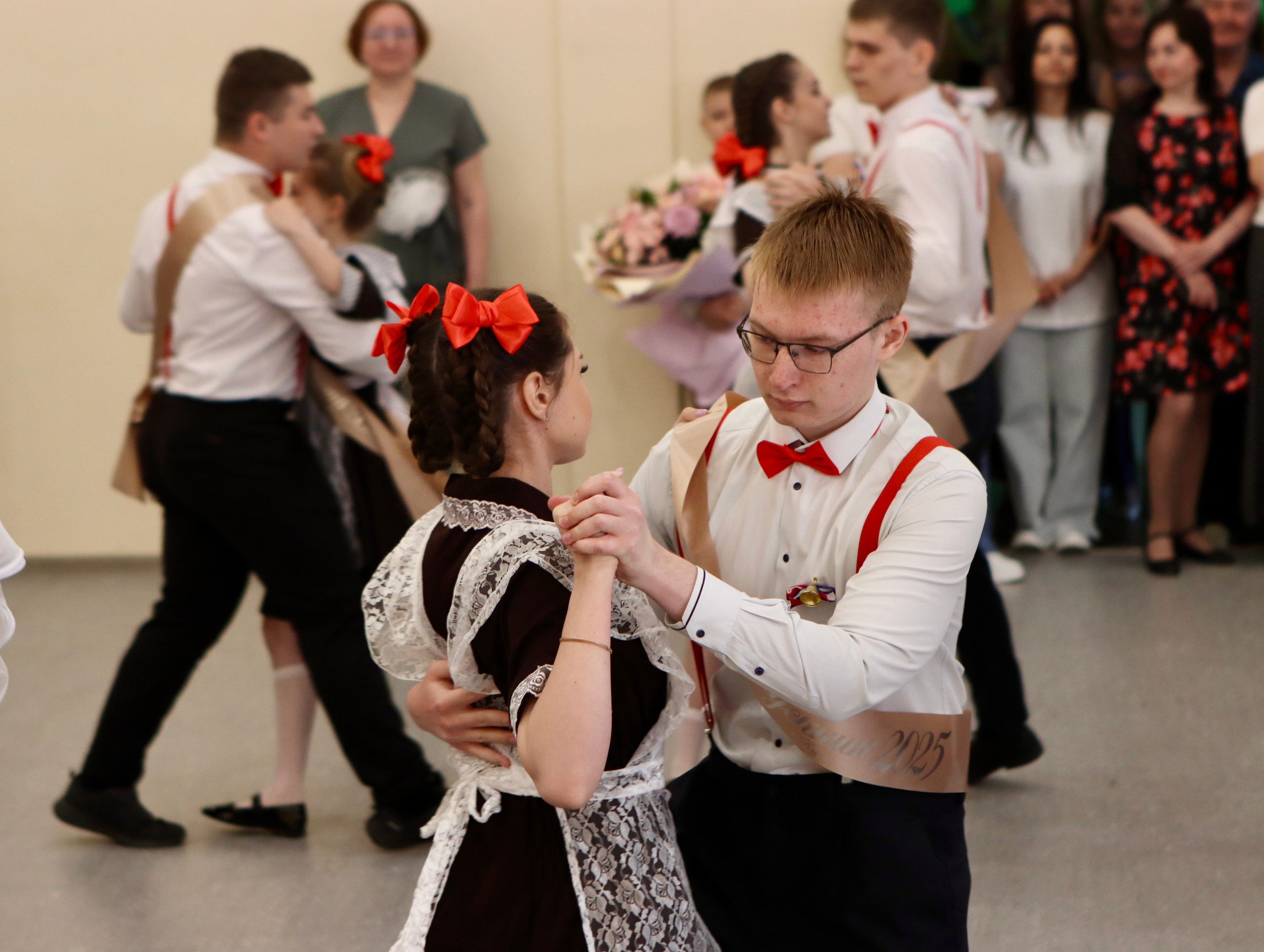 Школьный выпускной. Фотограф в Курске Смирнов Евгений