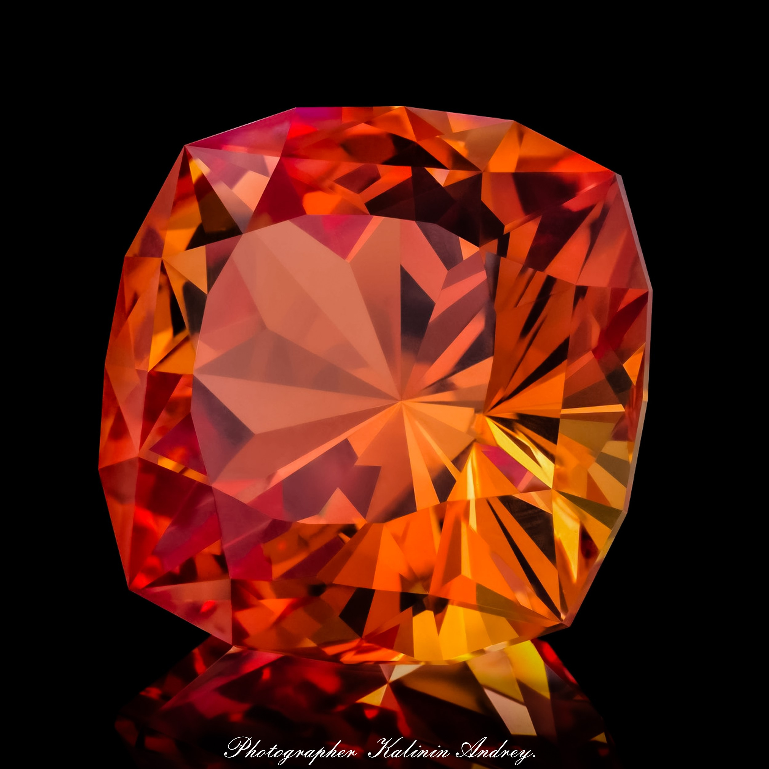 Профессиональная уникальная рекламная фотосъёмка драгоценных в Москве  тел +7 966-003-13-07. Высококачественная профессиональная рекламная фотосъёмка ювелирных украшений, драгоценных камней в Москве. Обучение, консультация