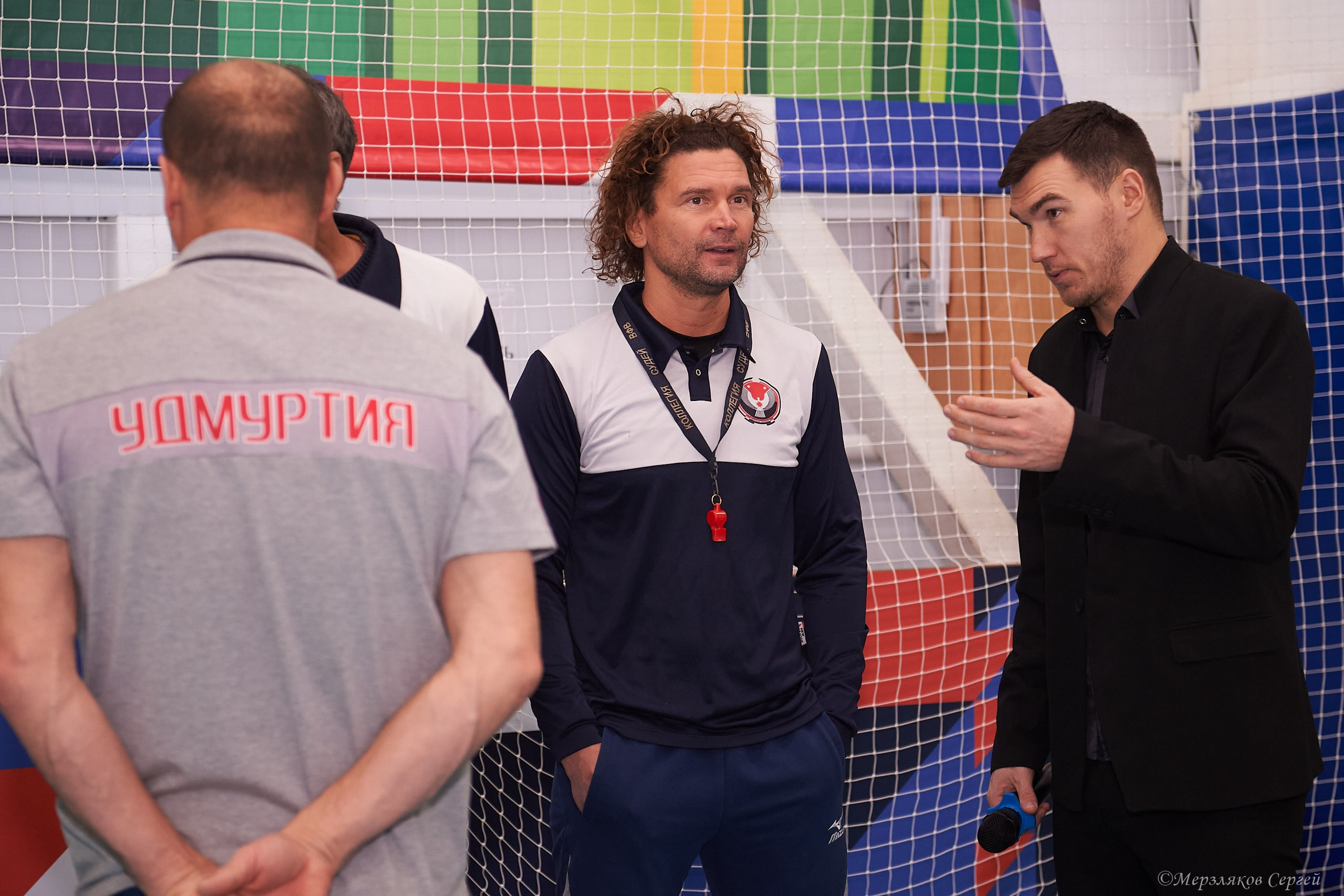 Новогодний волейбольный турнир. Ижевск. 16.12.23. Спортивный репортажный фотограф в Ижевске Сергей Мерзляков