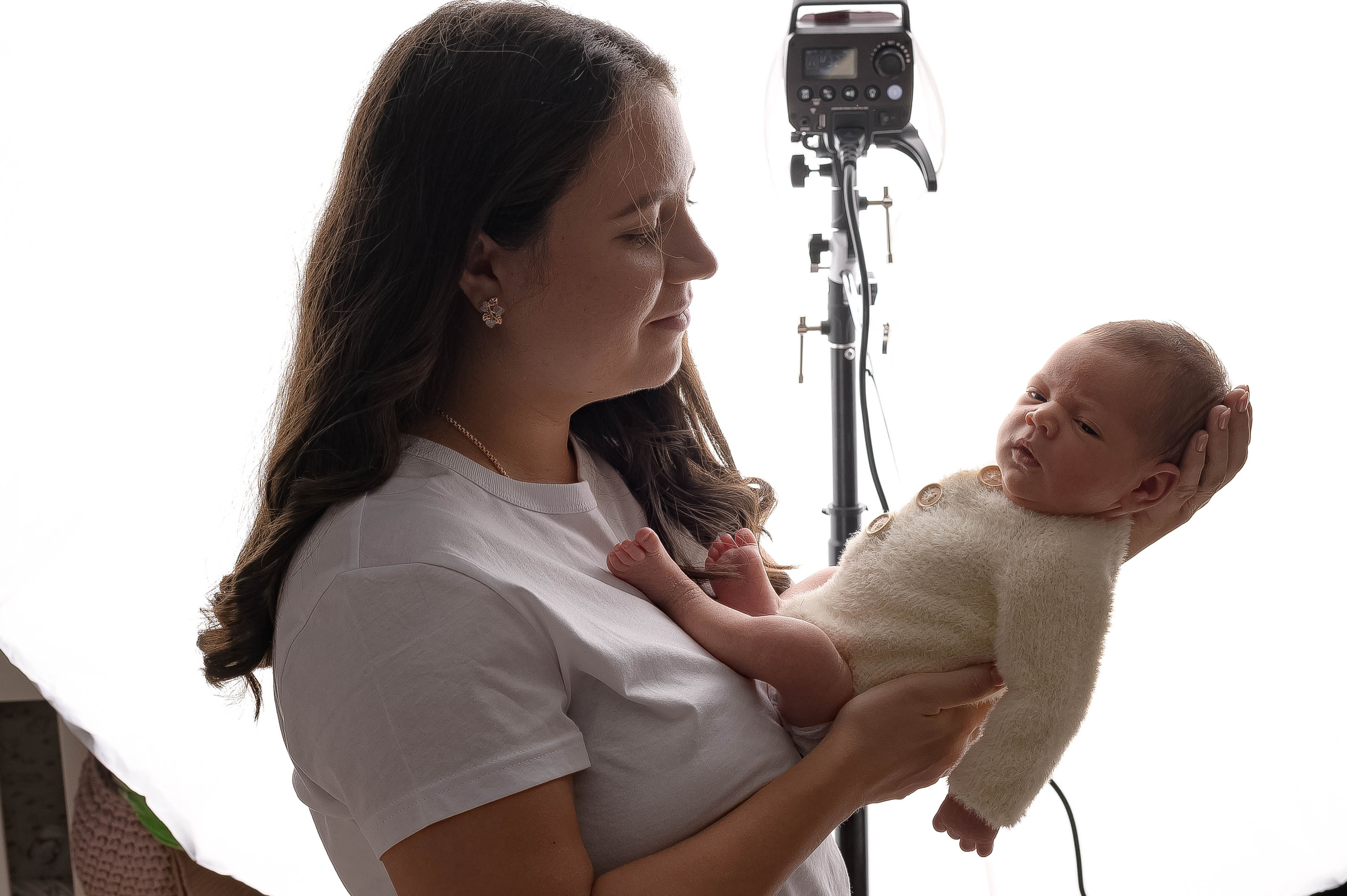 Фотография новорожденных Уссурийск. Рубрика авторская обработка ДО и После. Фотограф новорожденных (ньюборн) в г. Уссурийске Приморский край Ирина Губанова