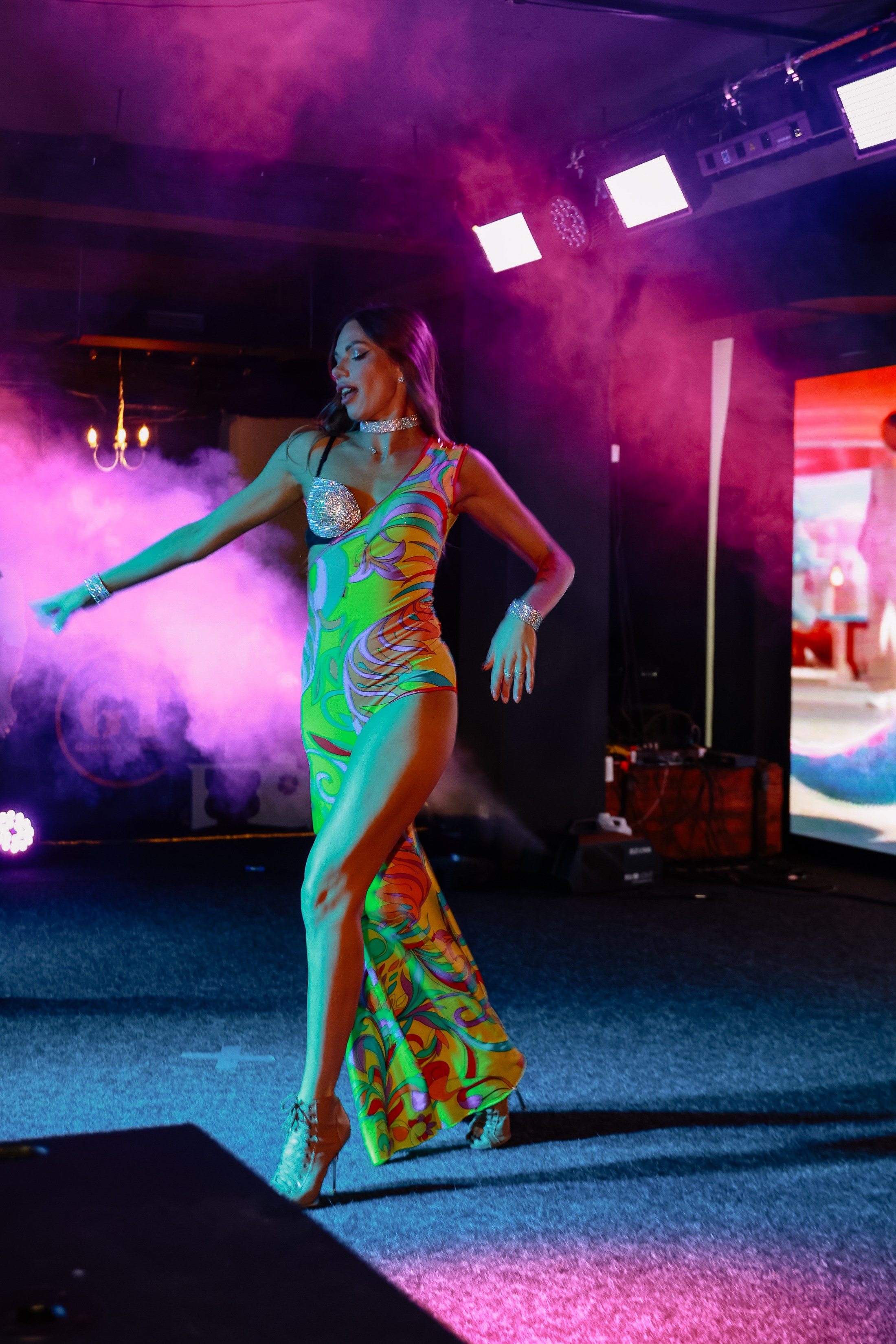 Дискотека под хиты 2000 в Истории. Фотограф Юлия Мальцева