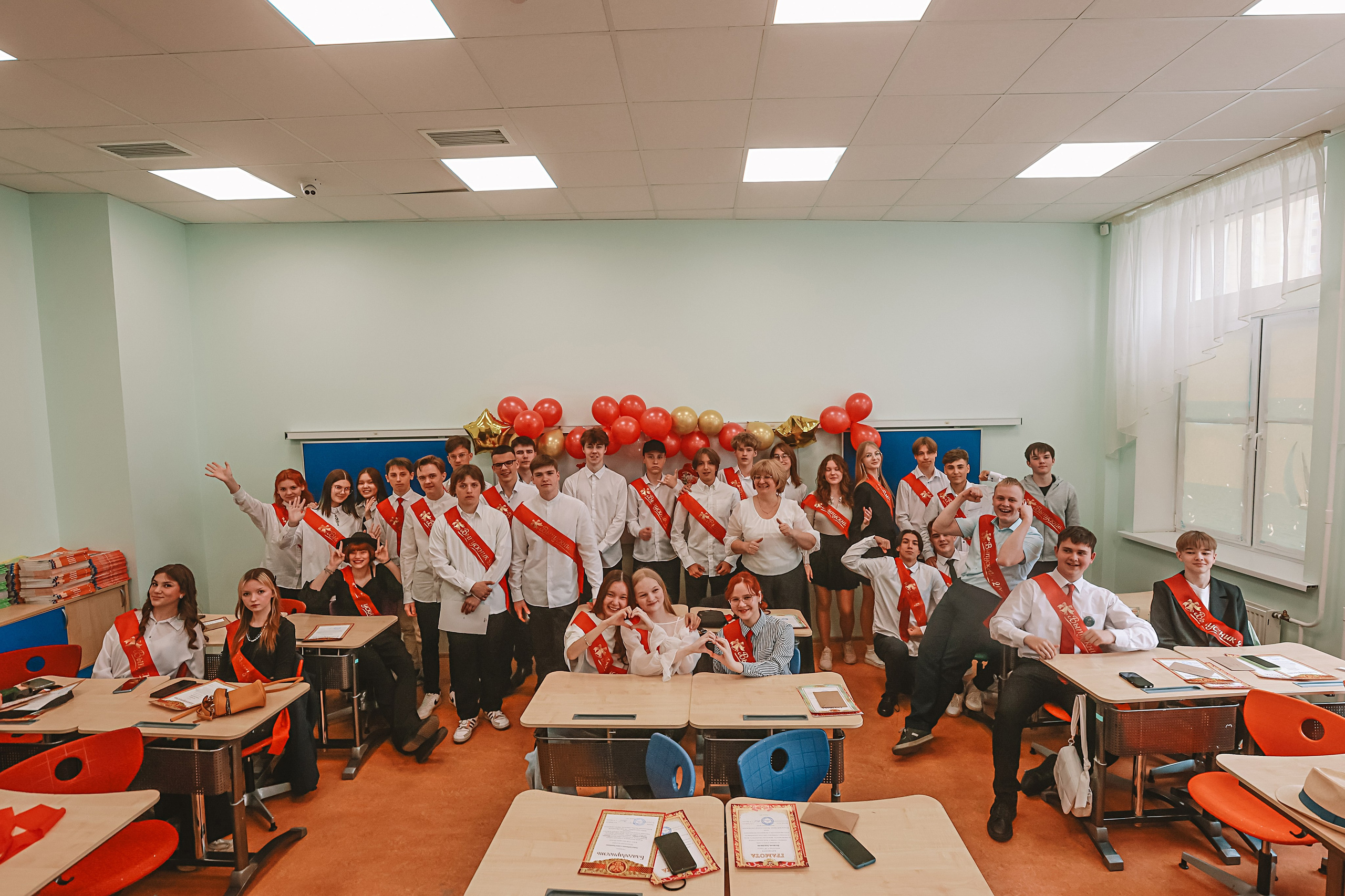 Последний звонок. Семейный фотограф Тюмень, фотограф на роды Салмина Мария