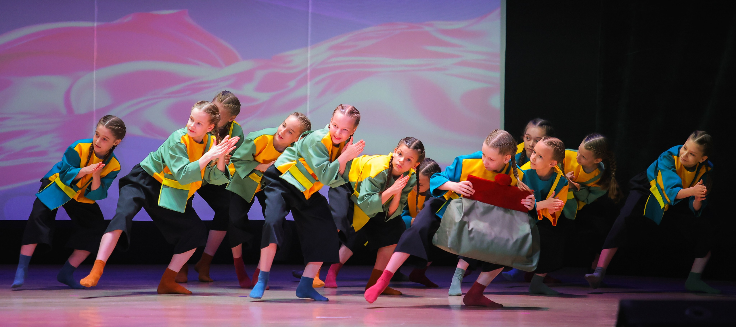 26.04.2025 Фестиваль хореографического искусства «АРТ-КОМПАС.ЮГ» г. Волгоград. Медиастудия Фото Концепт