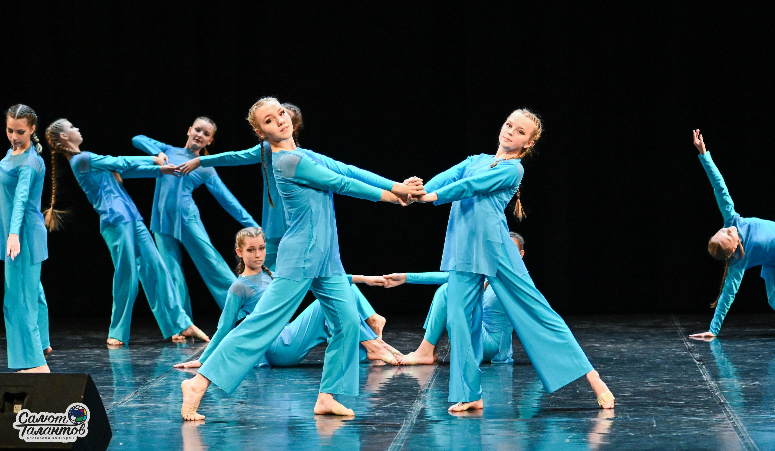 31.10.2024 6-й Международный Творческий Фестиваль-Конкурс «СЕРДЦЕ УРАЛА» г. Екб. Медиастудия Фото Концепт