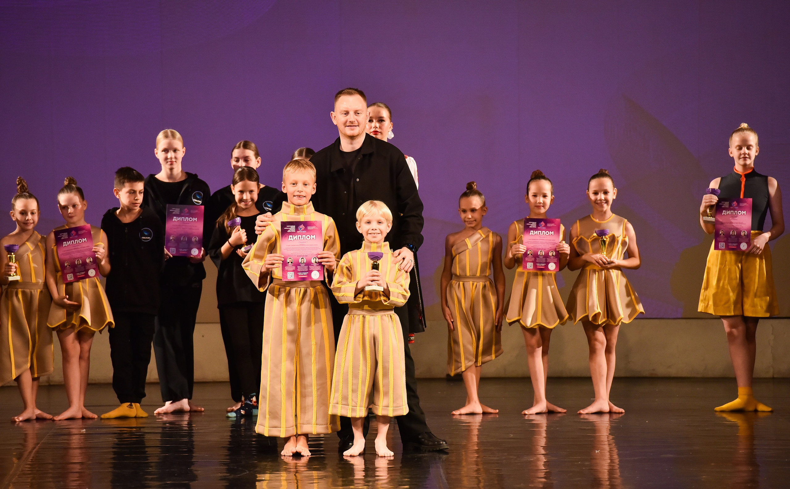 01.12.2024 Фестиваль хореографического искусства «АРТ-КОМПАС. СЕВЕРО-ЗАПАД» г. Спб. Медиастудия Фото Концепт