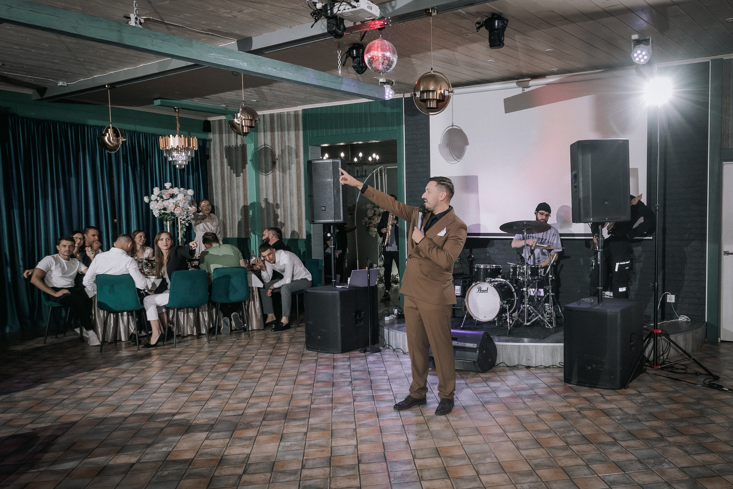 Свадебный день. Дарья и Джем. Свадебная фотография. Арина Рубах