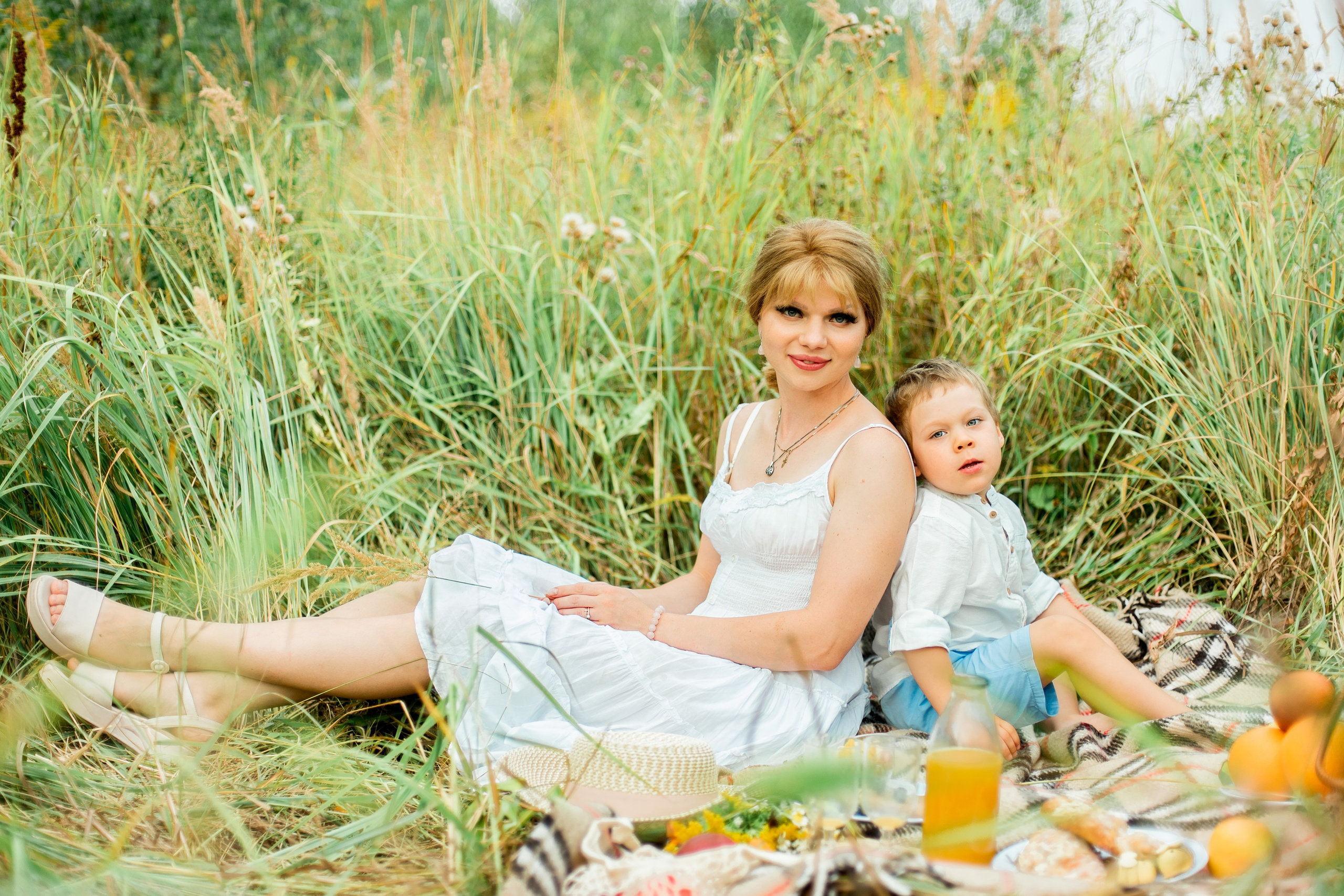 В поле. Фотограф Юлия Попова