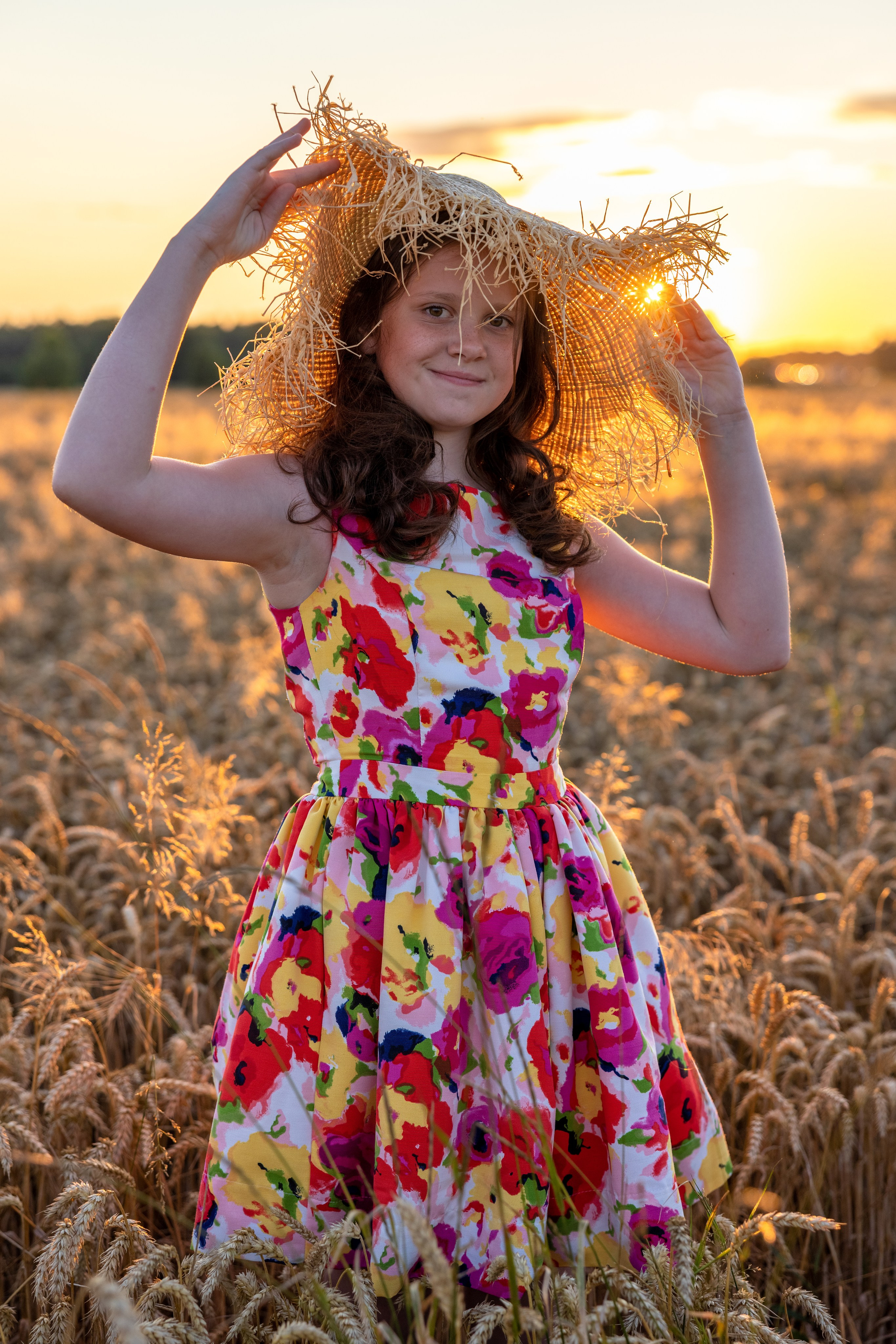 В пшеничном поле на закате. Фотограф в Туле Крупский АнДРей. Фотостудия «КАДР71» в Туле