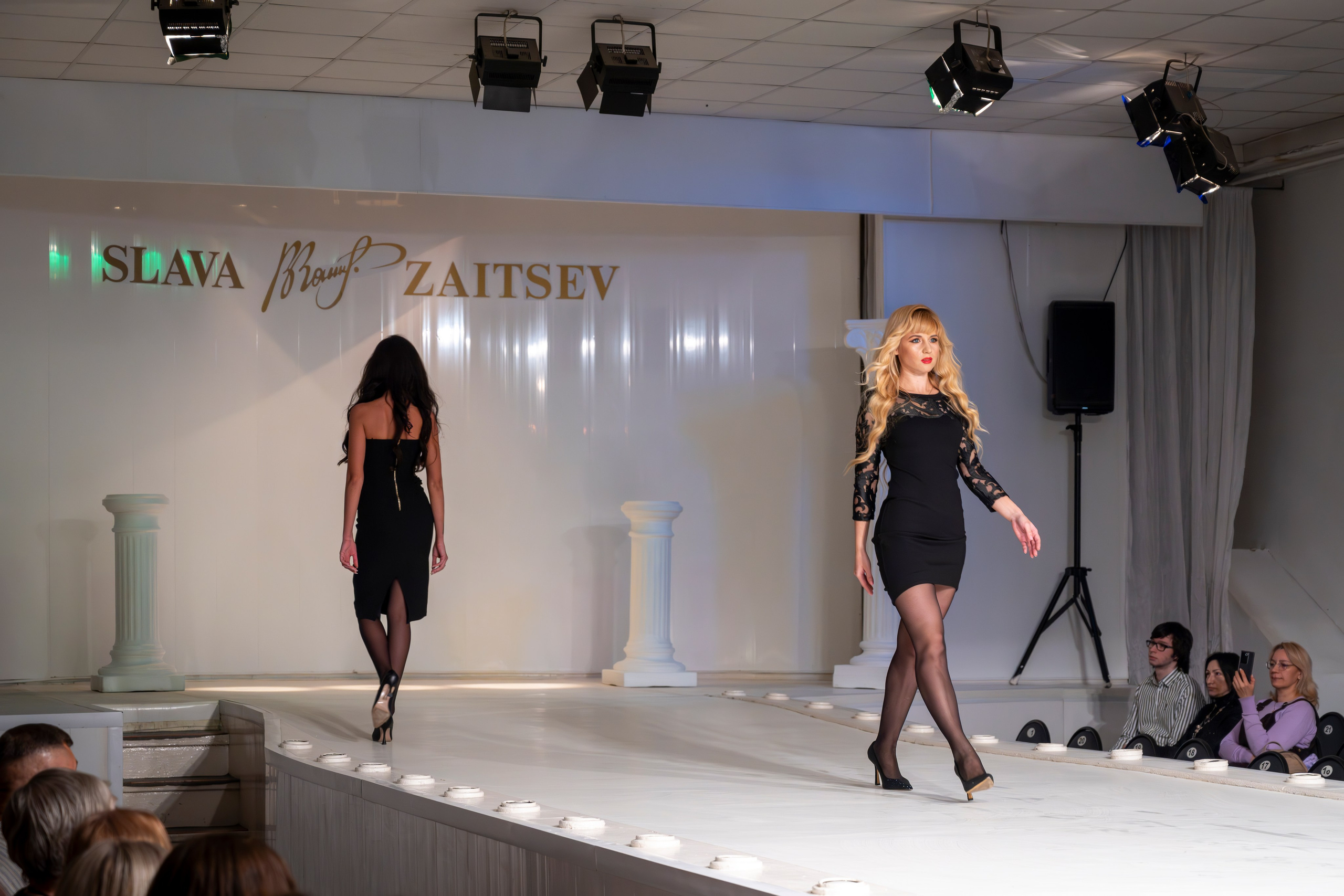 Предпоказ Дома Зайцева. Фотограф Андрей Зикеев, фотостудия AzArt Studio в Москве