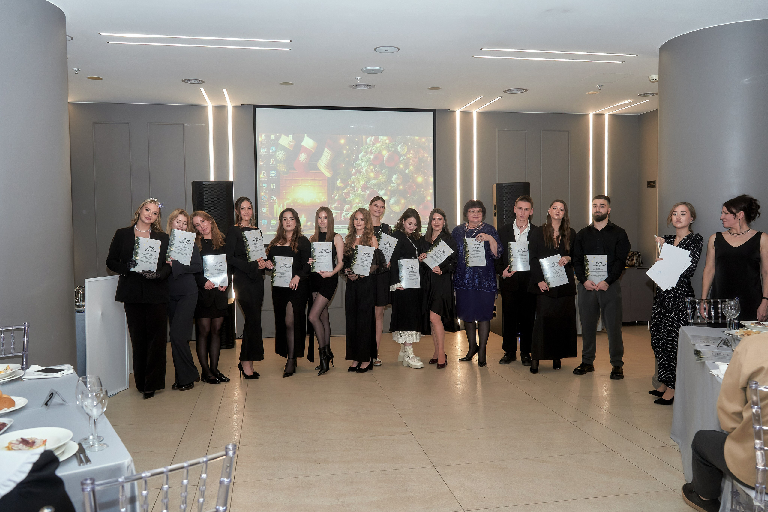 Репортажная съёмка корпоративного новогоднего мероприятиям. Мартазова Екатерина фотограф. Екатеринбург