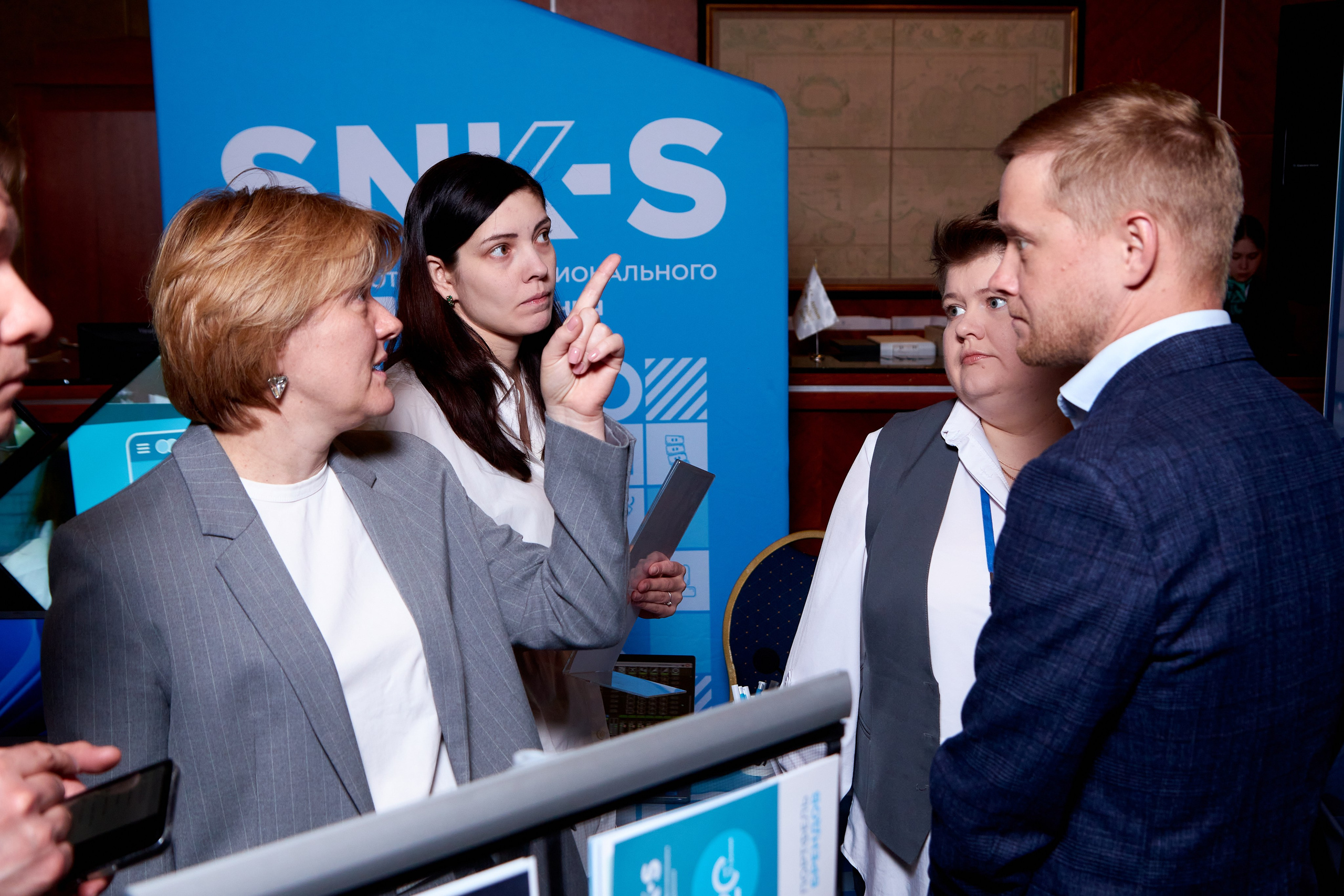 AV Focus XVII Всероссийский Профи форум для proAV и IT специалистов. Предметный и репортажный фотограф Алексей Кротов