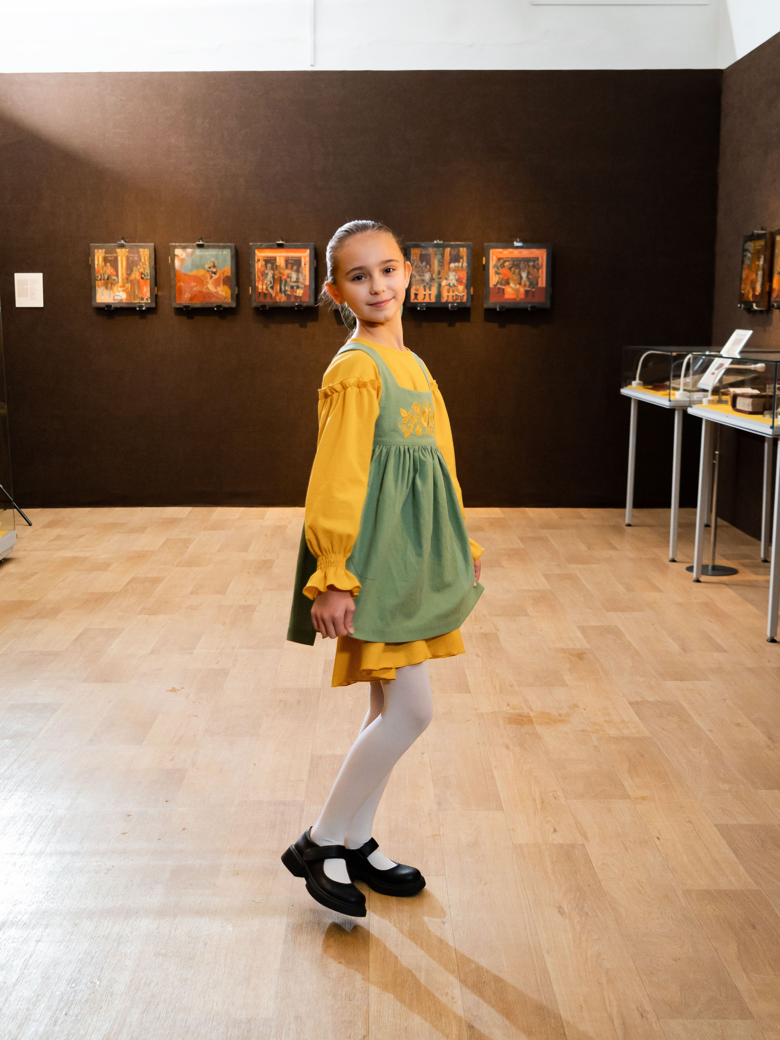 Показ одежды в рамках выставки «105. Лучшее». Фотограф Москва