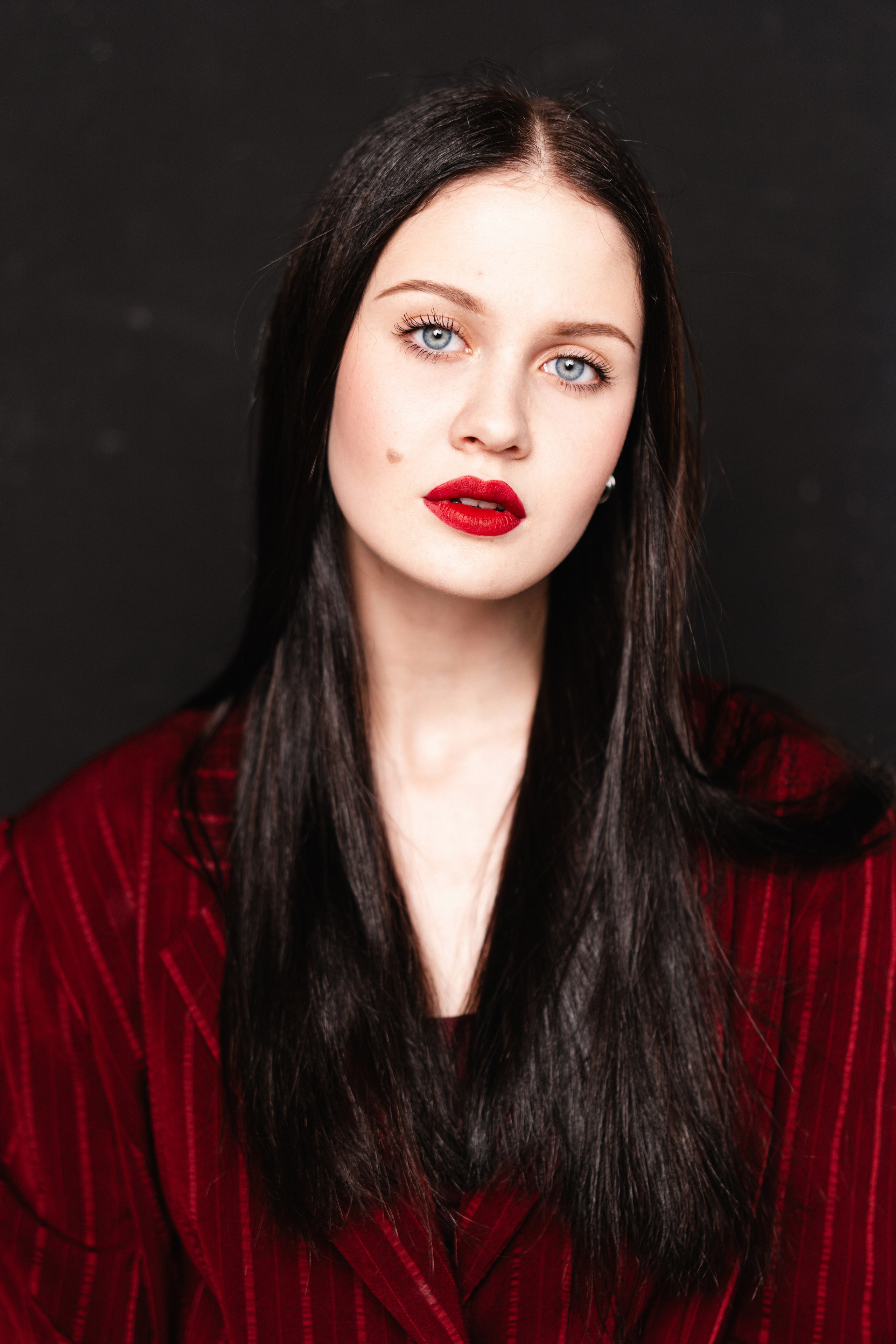 Актёрское портфолио. Фотограф и видеограф Арина Семёнова