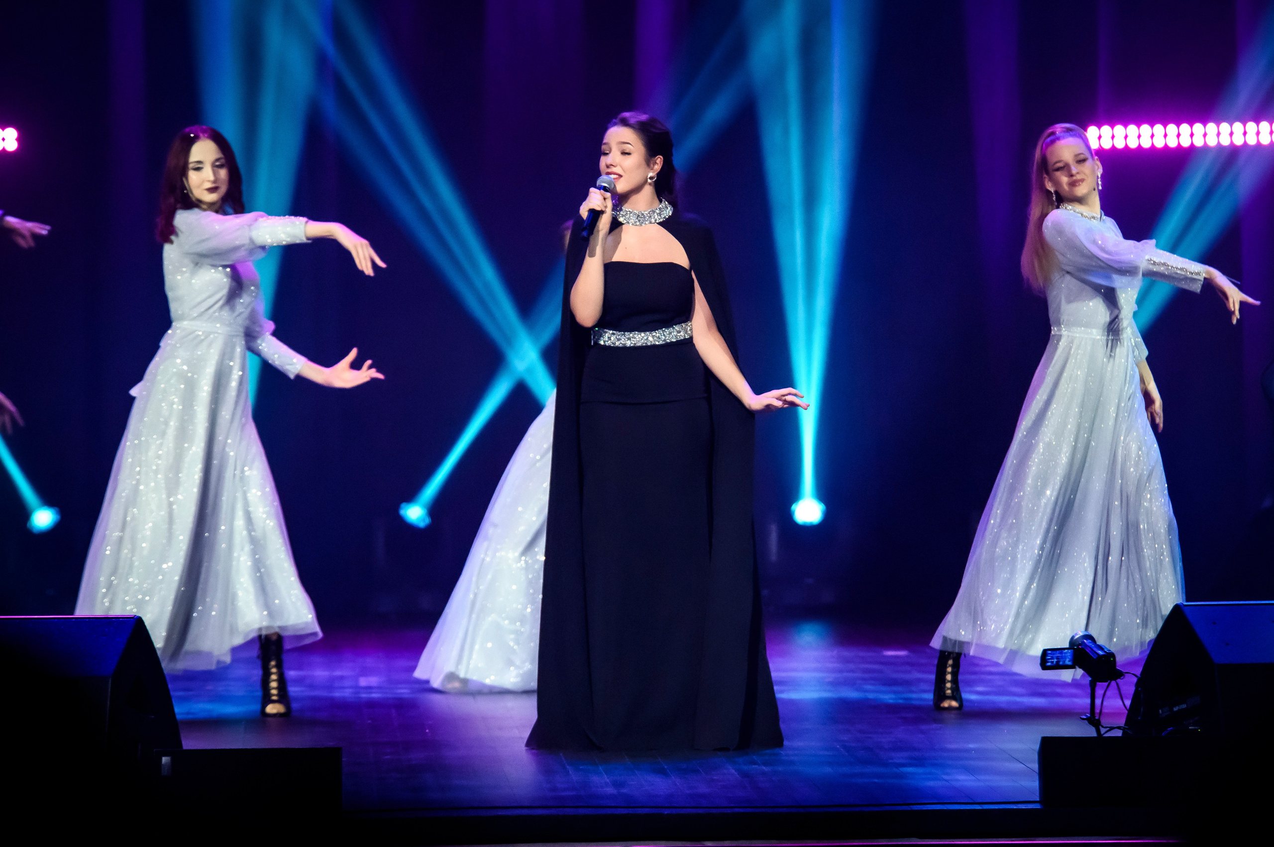 Лариса Рубальская — КЗ «Москва», Остров мечты. Бренд-фотограф для экспертов и блогеров в Москве Влада Горбовская