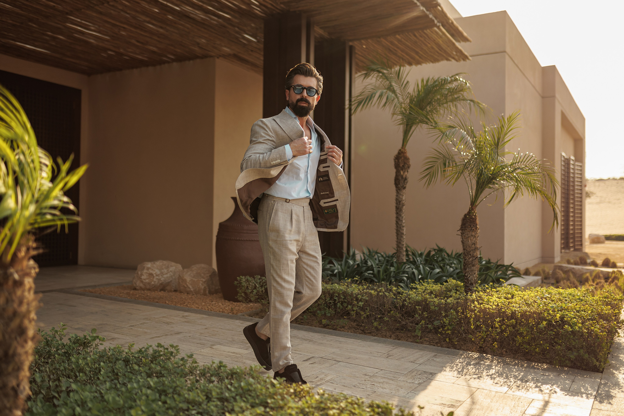 Lifestyle Photoshoot in Dubai — Premium Portrait Photography. Evgen Yatsenko — Photographer in Dubai