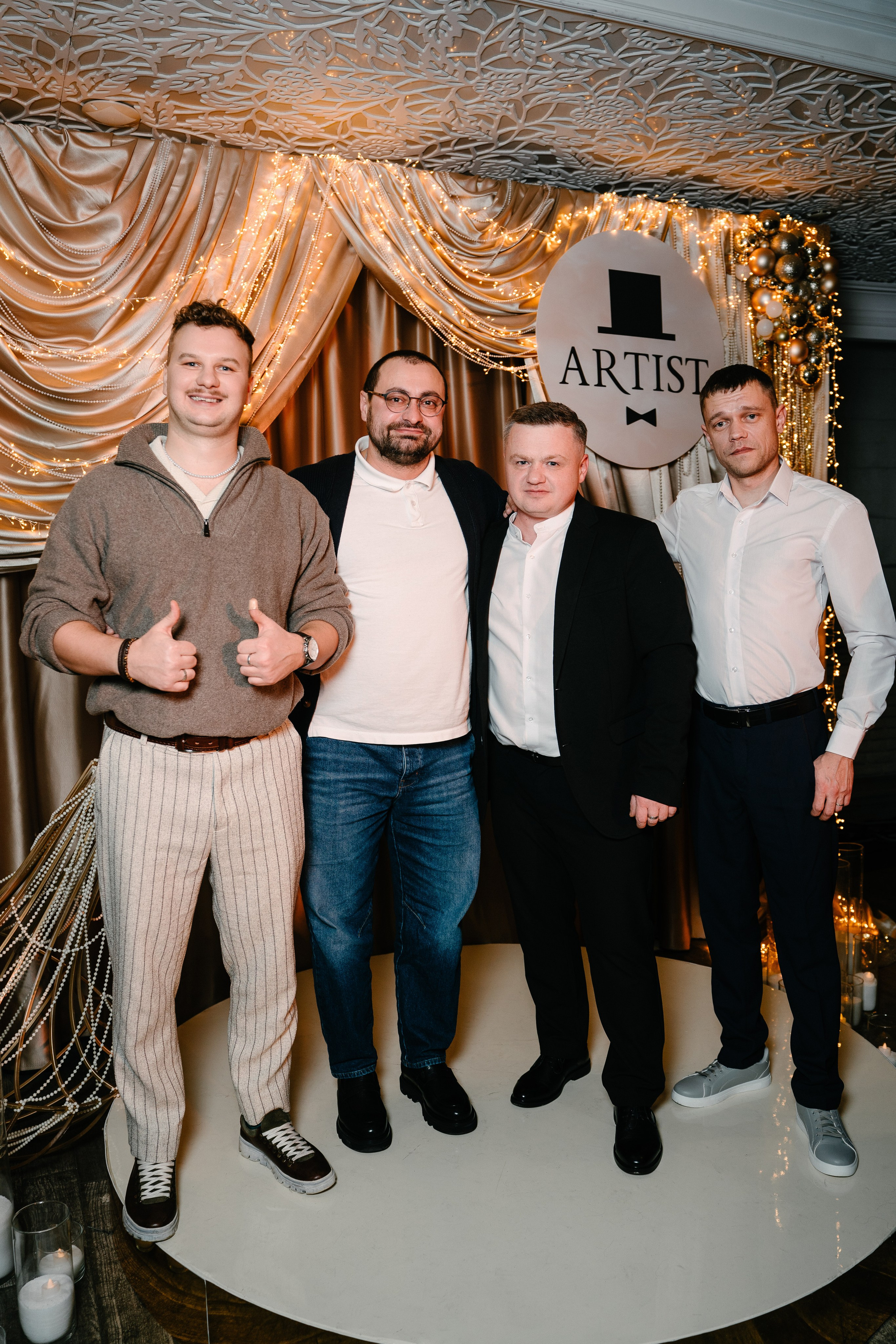 Новогодний вечер в Артисте. Свадебный и семейный фотограф в Воронеже Анастасия Бойко