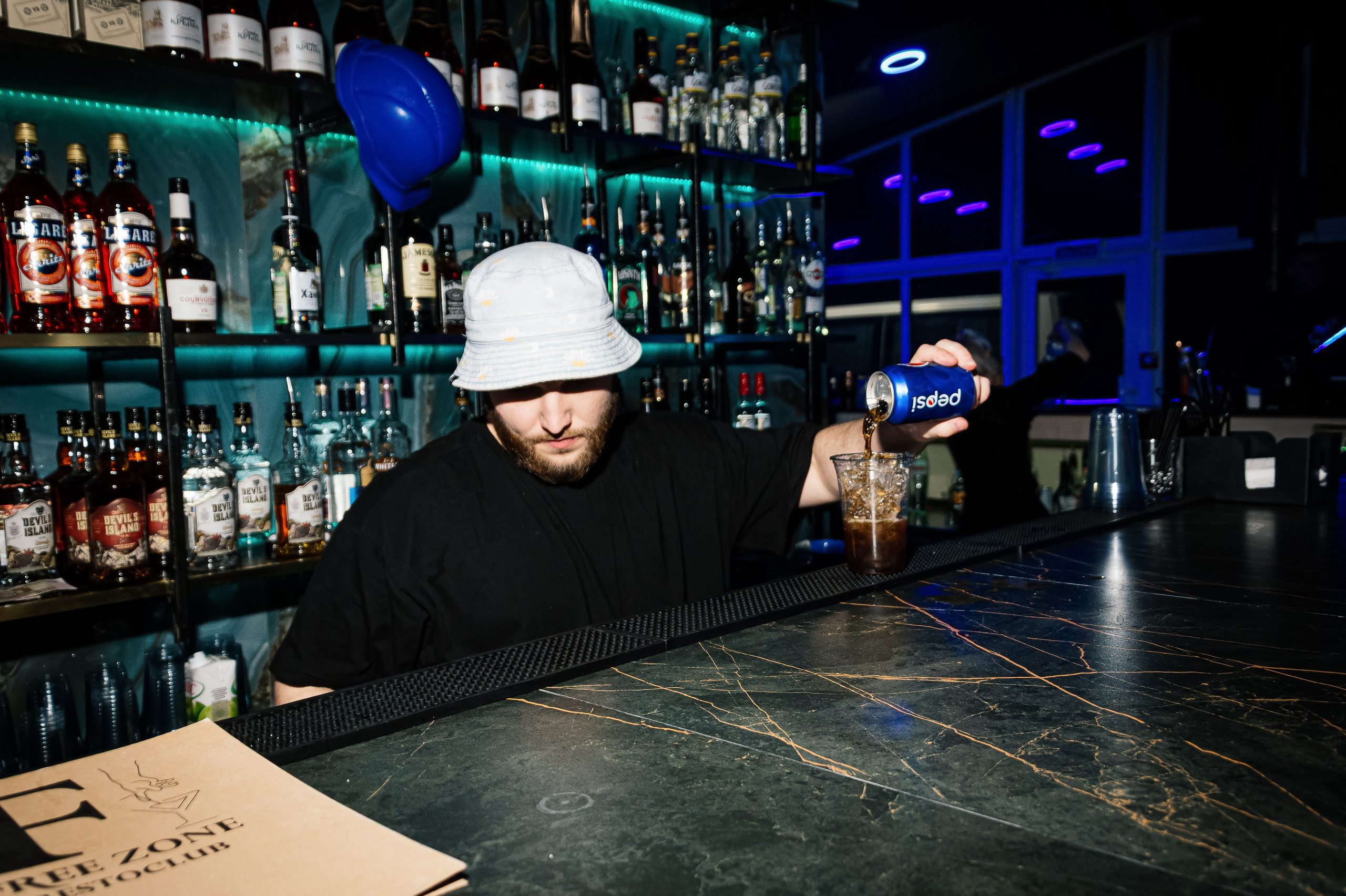 FreeZone night Club. Ларина Иванна фотограф в Донецке