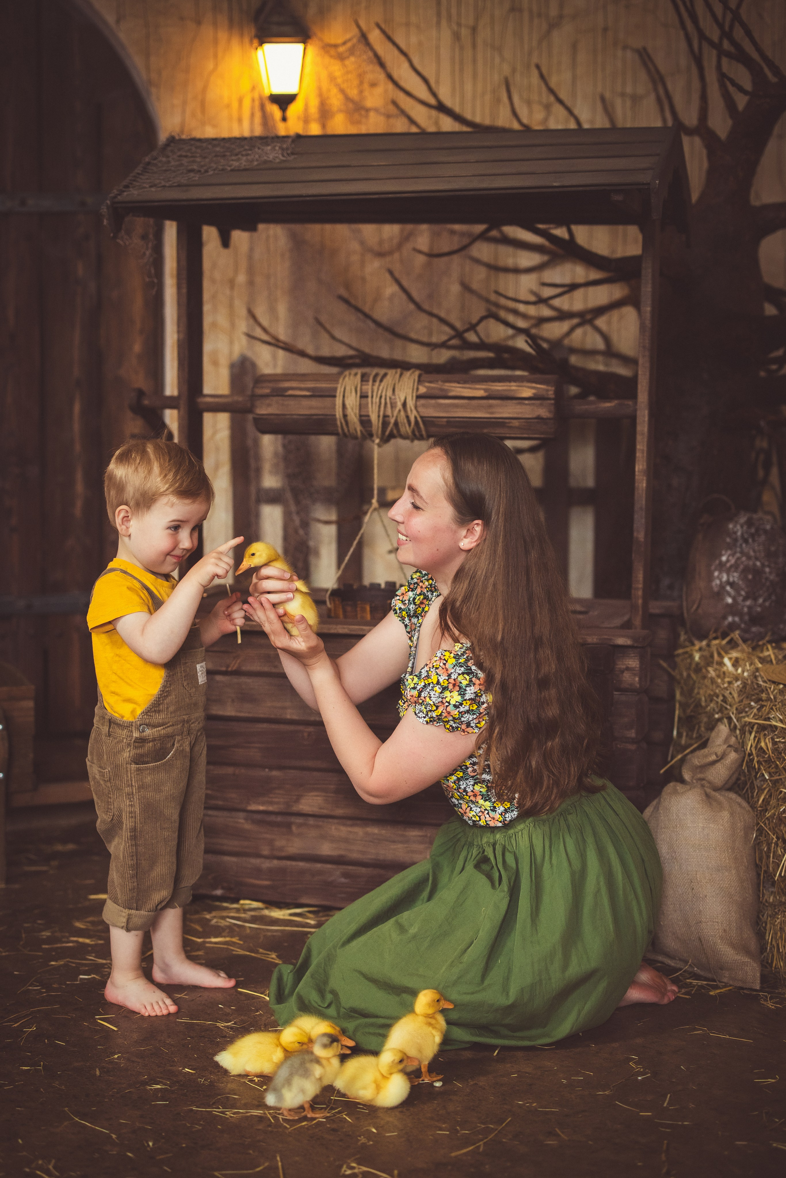 Пасхальный фотопроект с козочкой и утятами, в фотостудии «Эль» 2024 г. Семейный и детский фотограф в Краснодаре Анна Трашкова