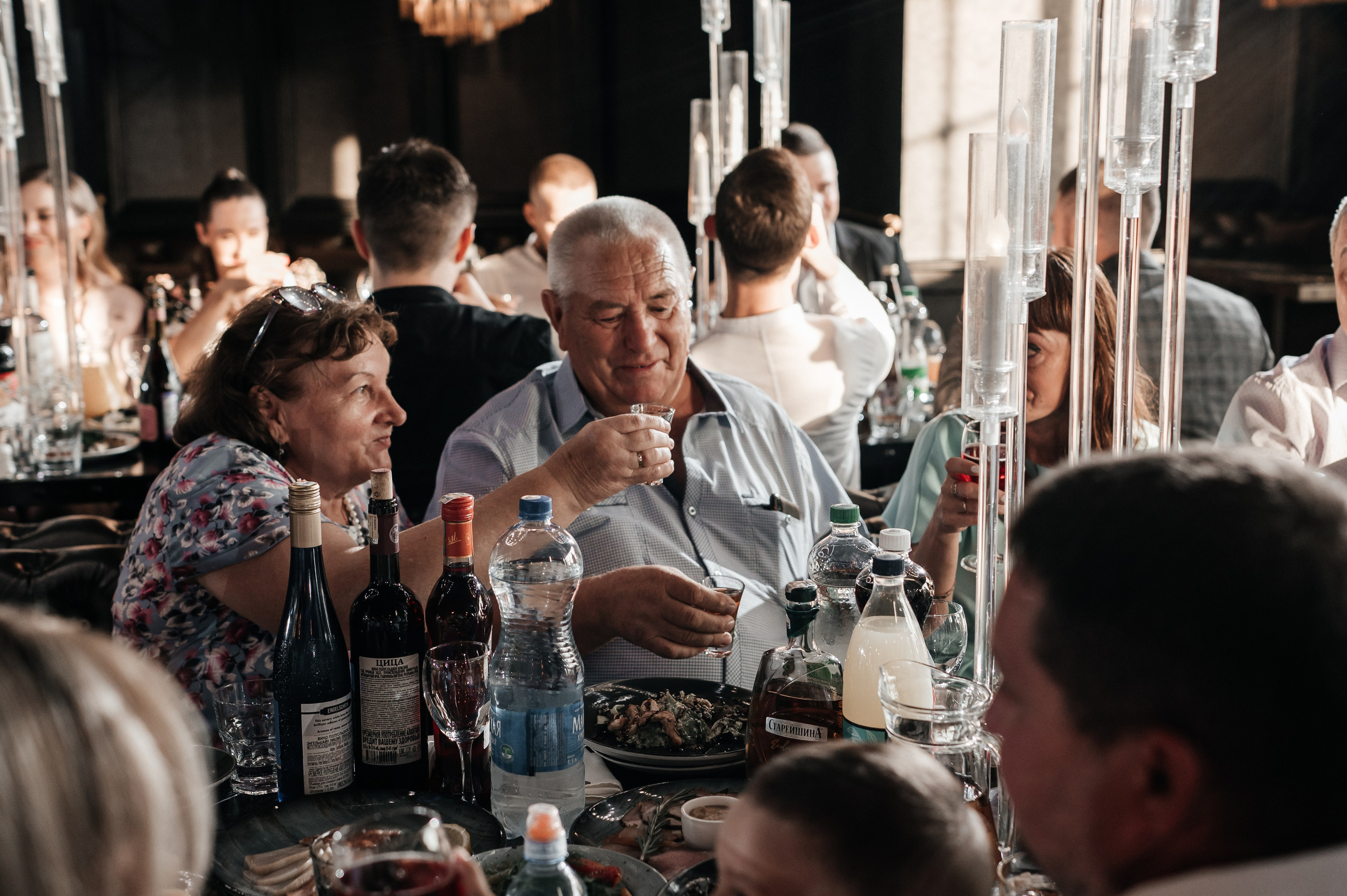 Даниил и Валерия. Черная утка. Полный день. Фотограф Екатерина Бочарникова