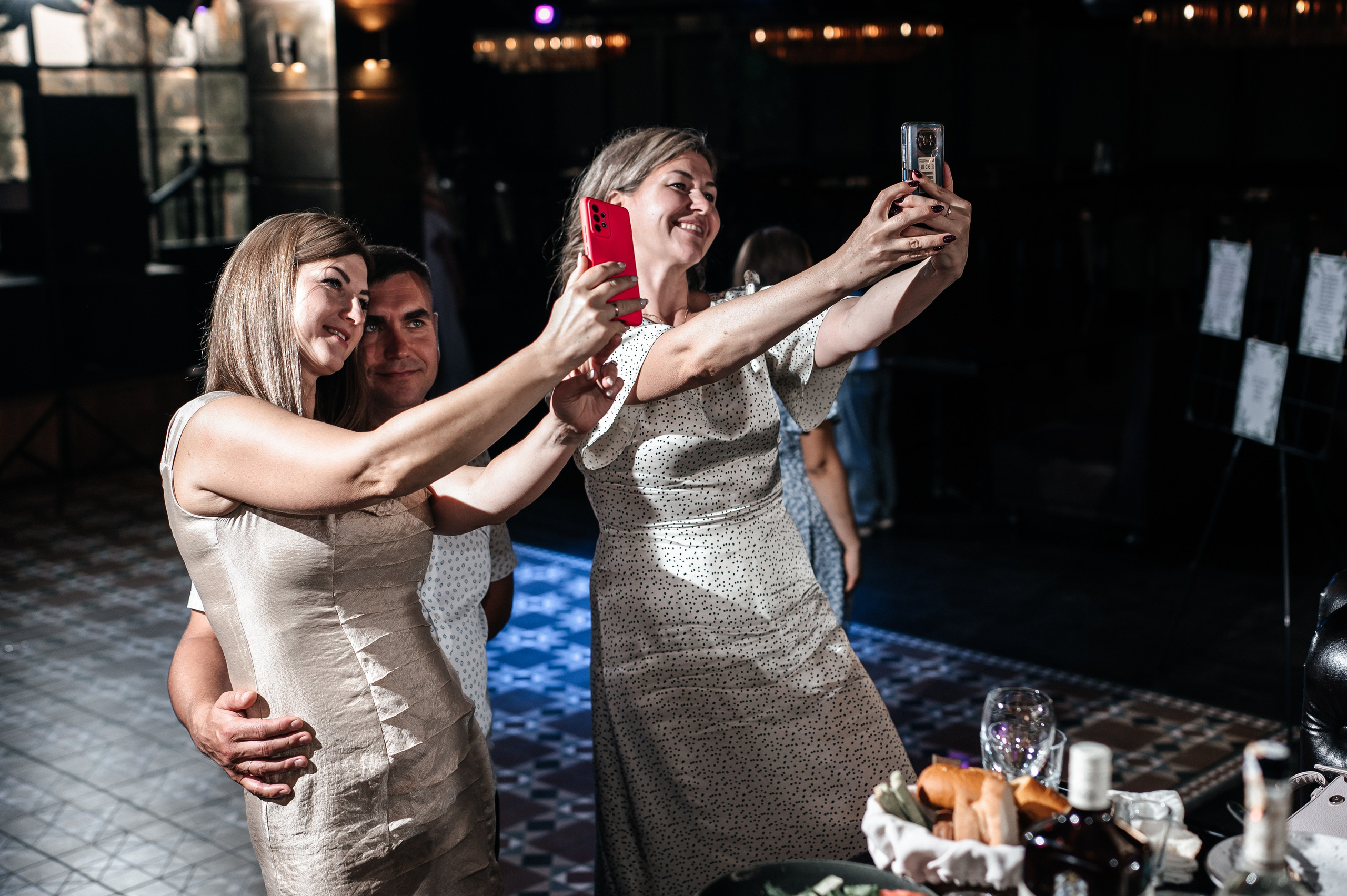 Даниил и Валерия. Черная утка. Полный день. Фотограф Екатерина Бочарникова