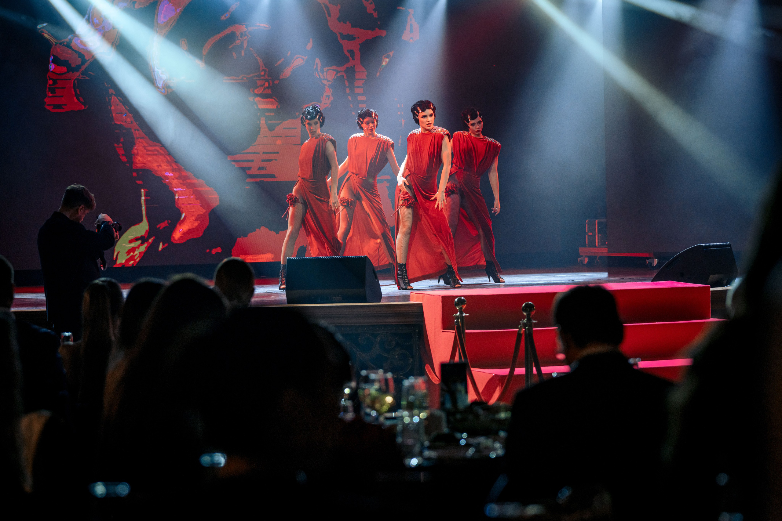 CASHFLOW 2025. Максим Комаров — Профессиональный фотограф