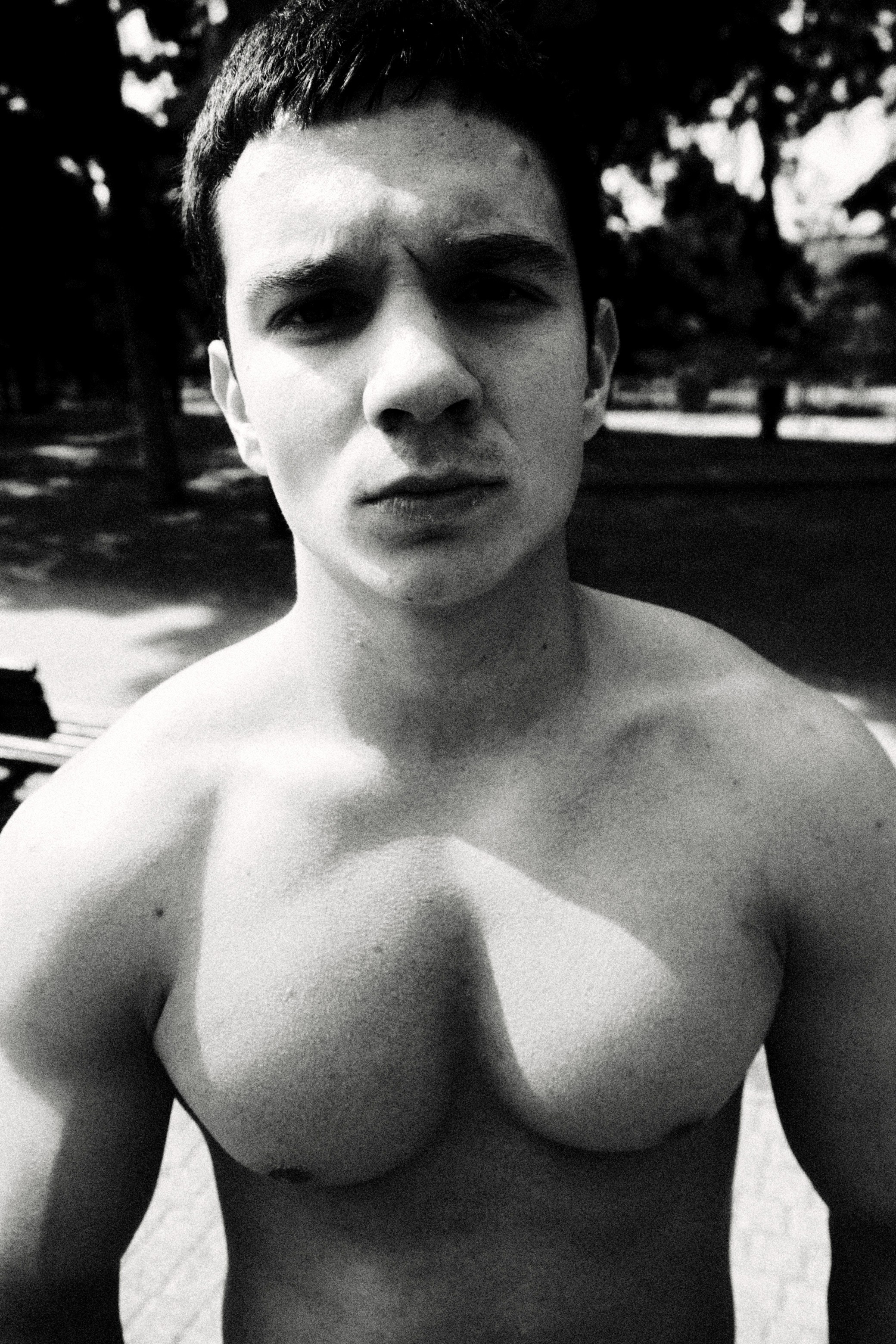 Portraits. Eduard Savosin | Documentary & Portrait Photographer in Paris