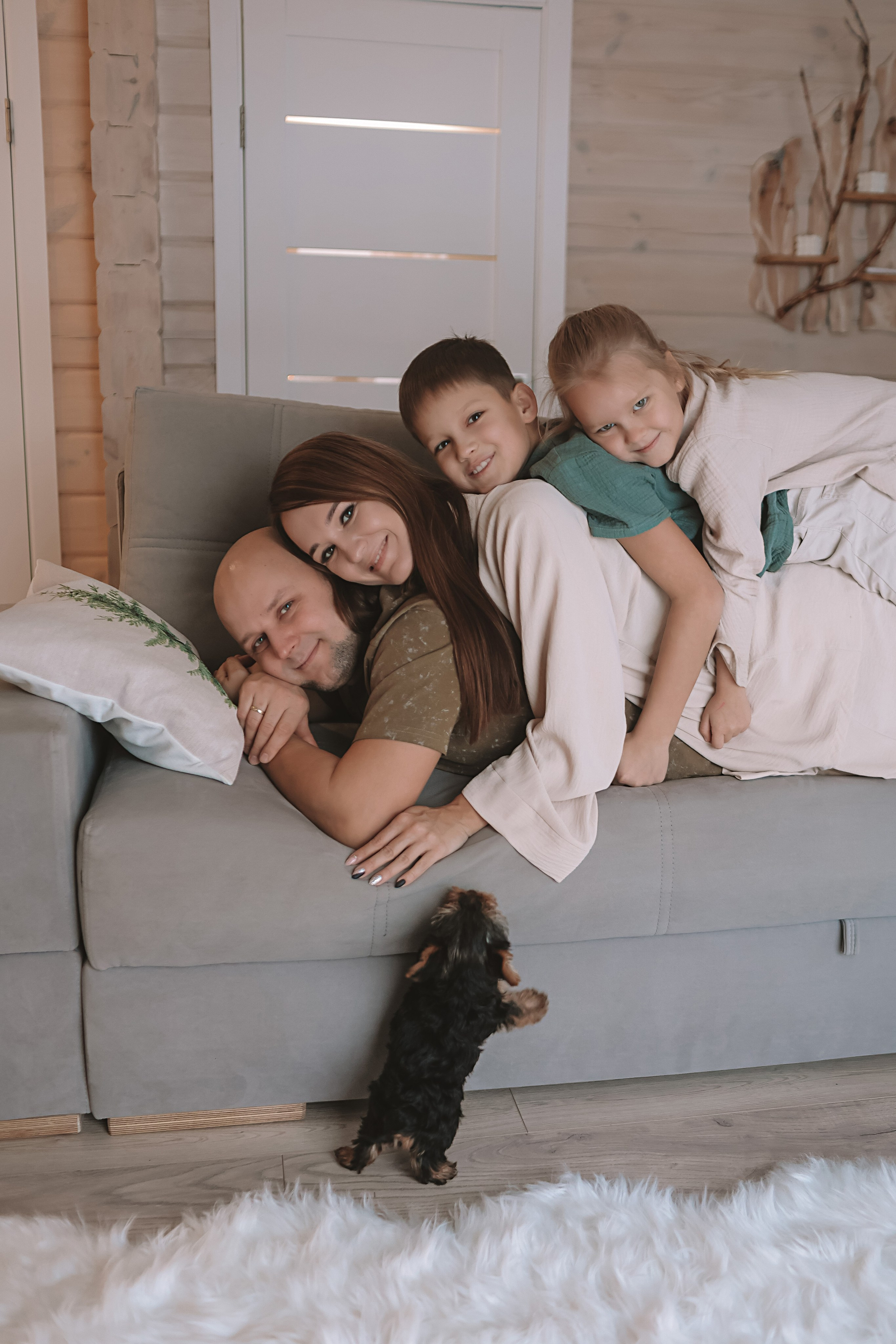 Домашняя. Семейный фотограф Тюмень, фотограф на роды Салмина Мария