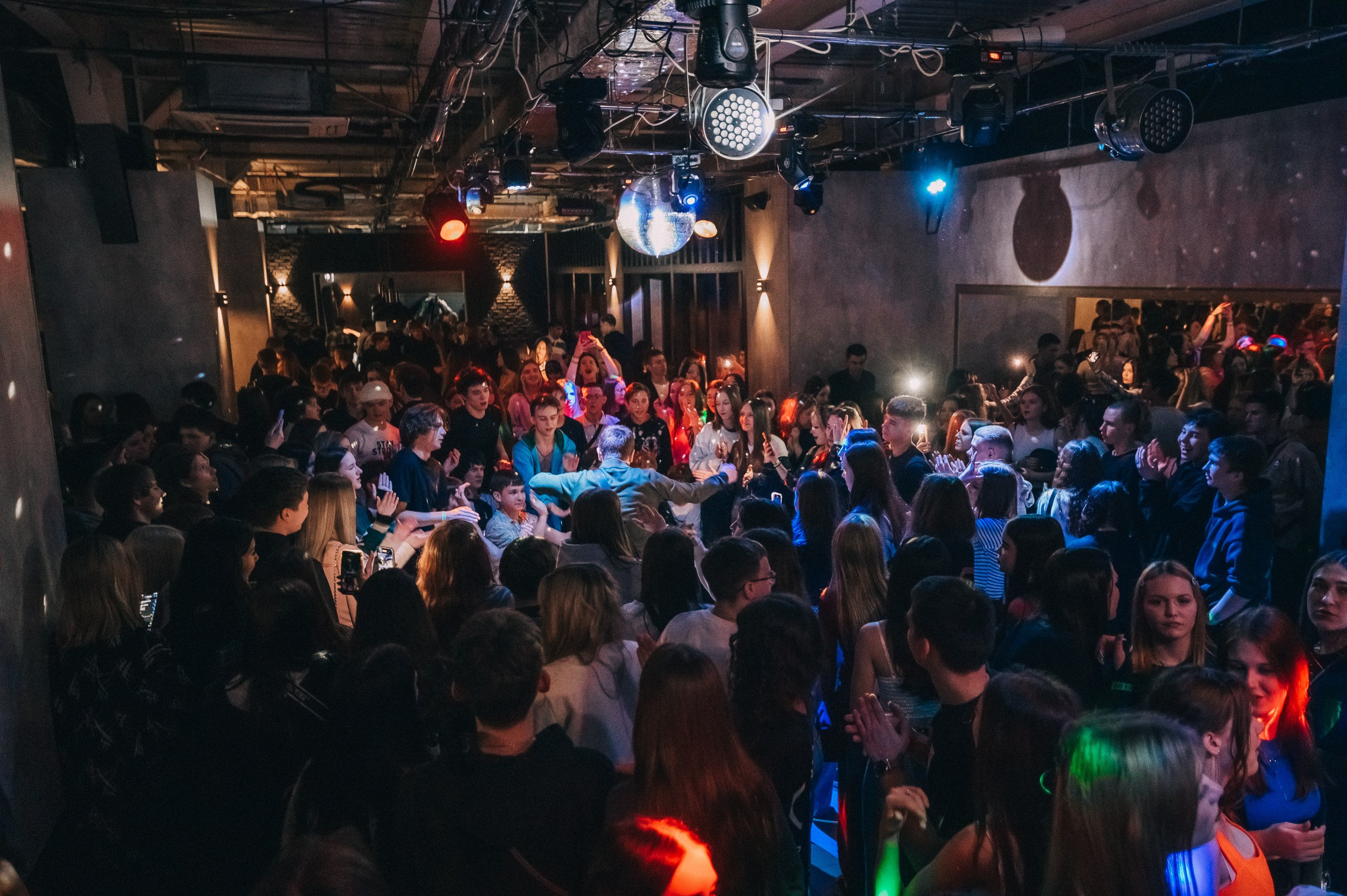 8 MARCH WOMENS DAY PARTY. Фотограф в Кемерово Владислав Шульц